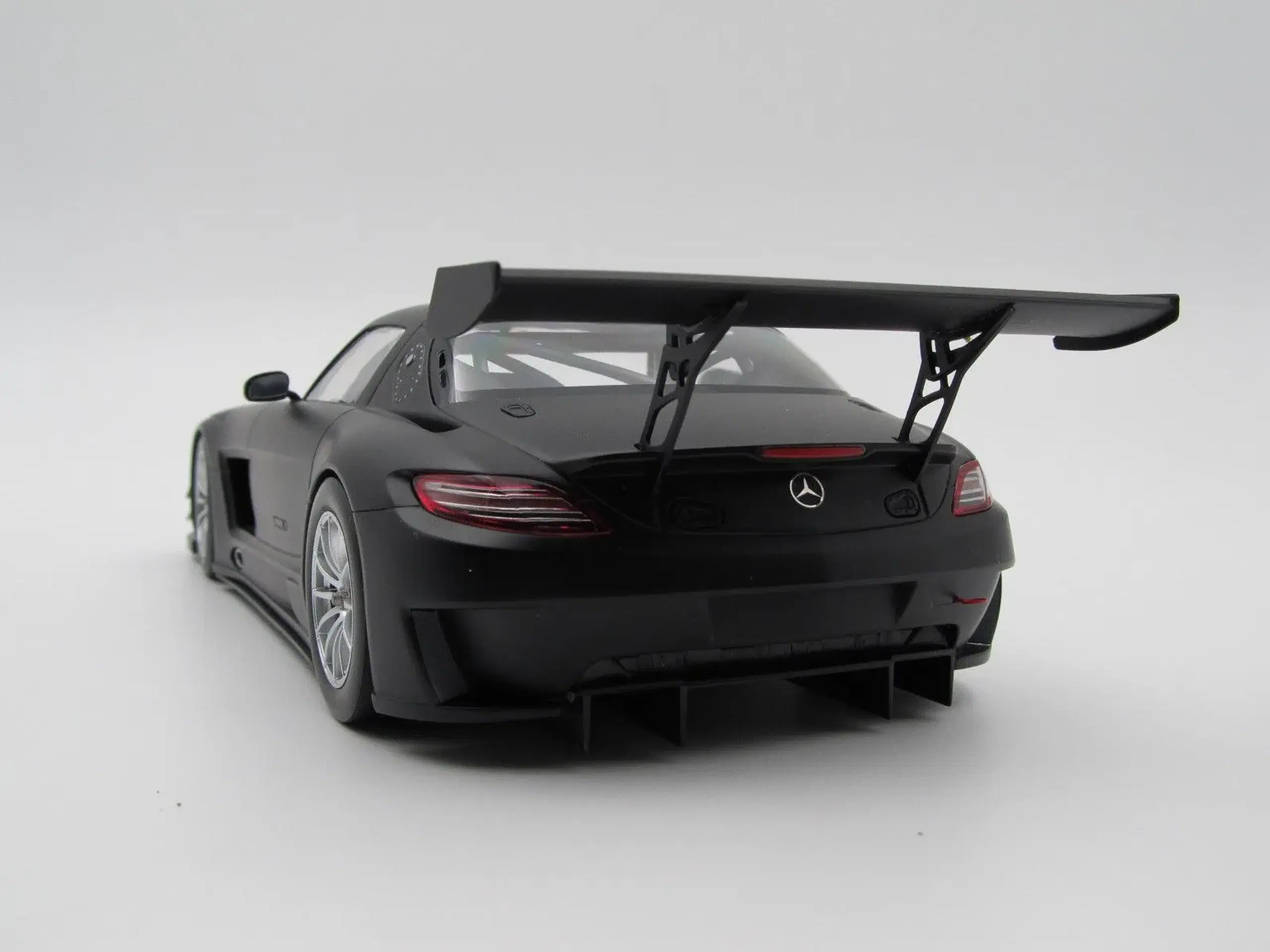 Mercedes SLS AMG GT3 1:18