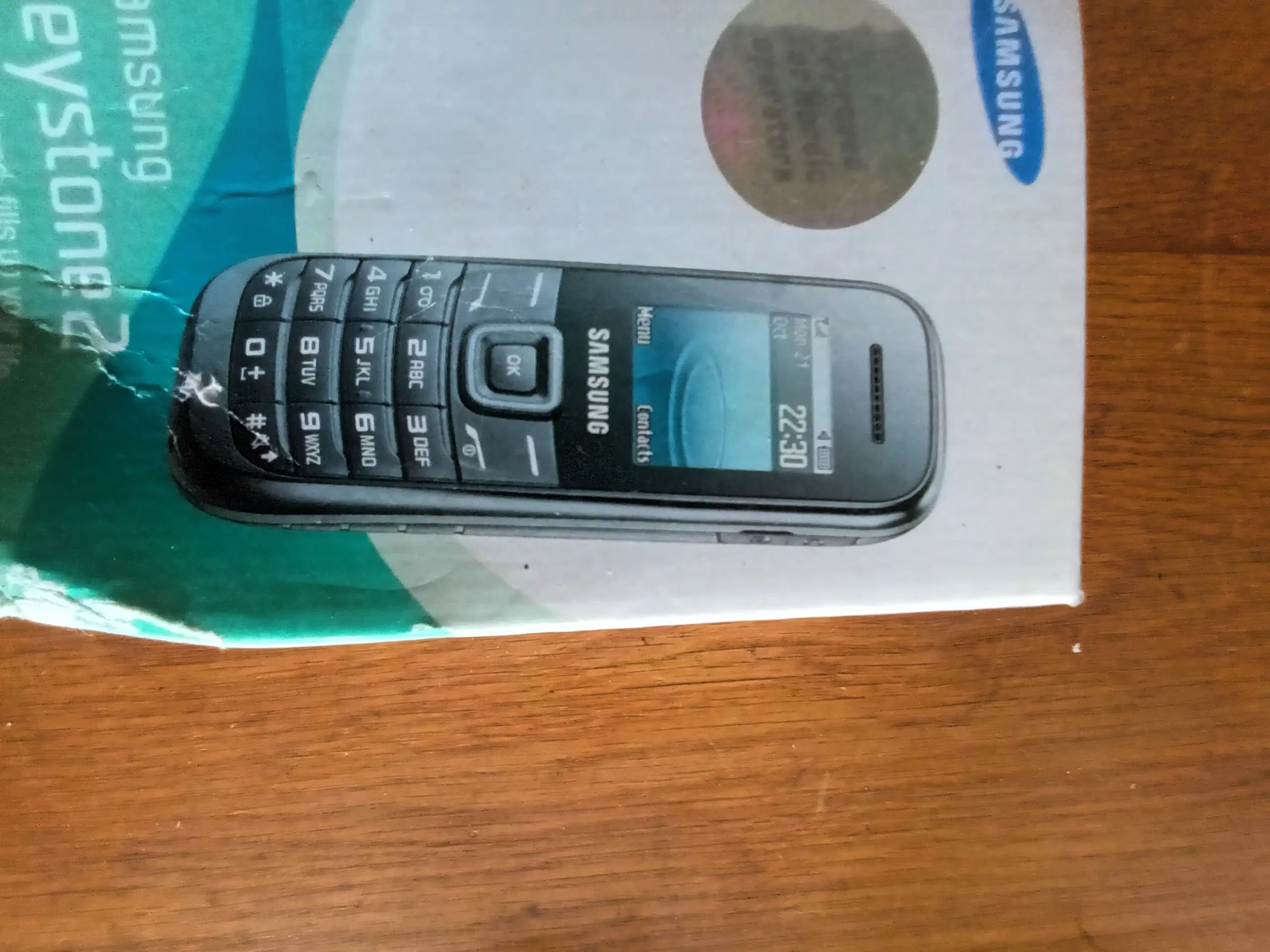 Ny samsung keystone2 telefon