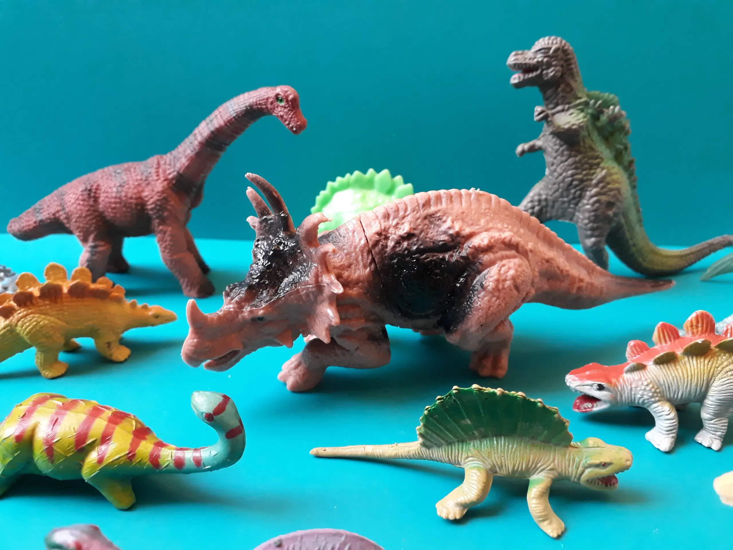 26 Dinosaurer Figurer