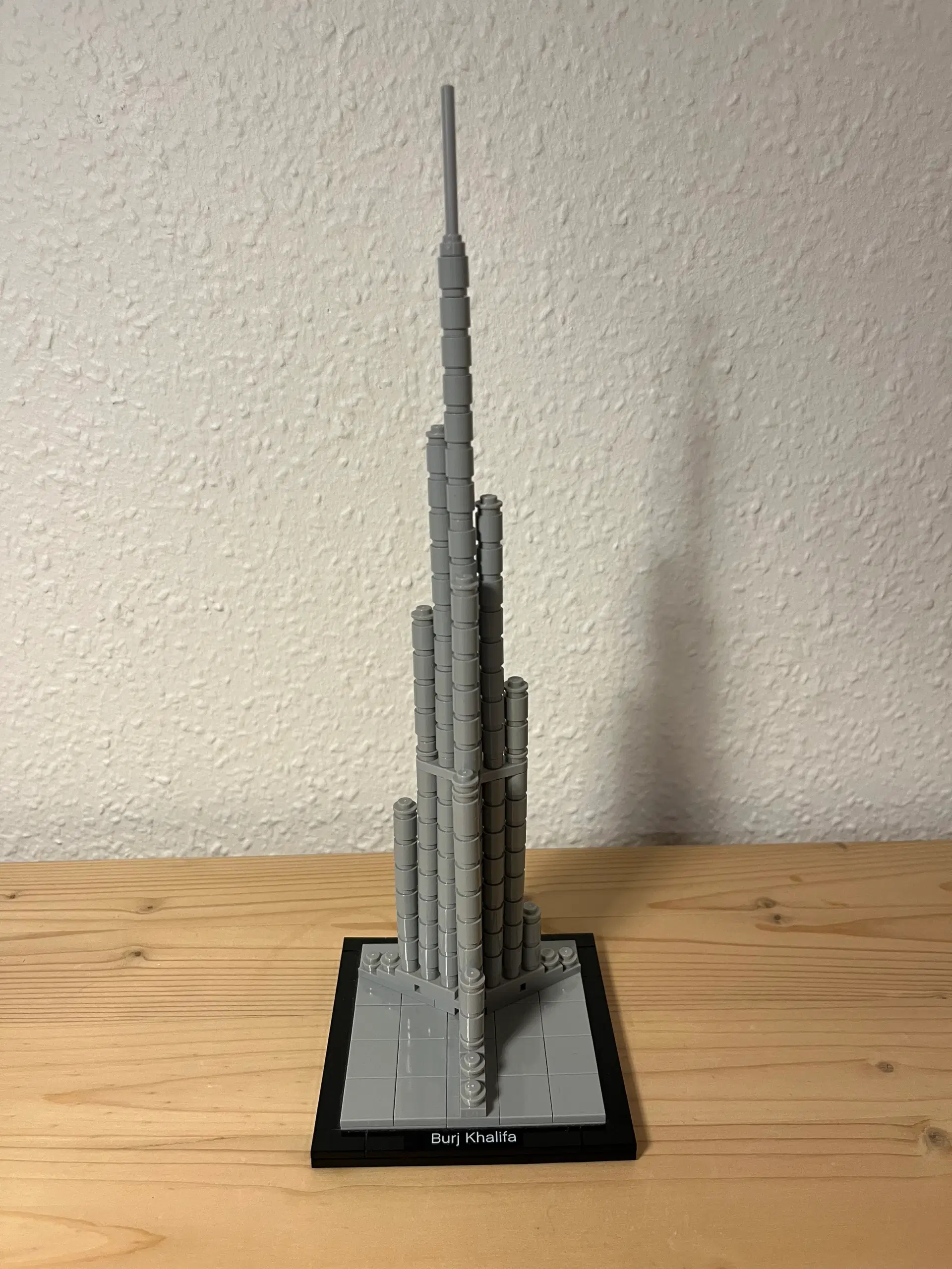 Lego architecture - Burj Khalifa // 21008