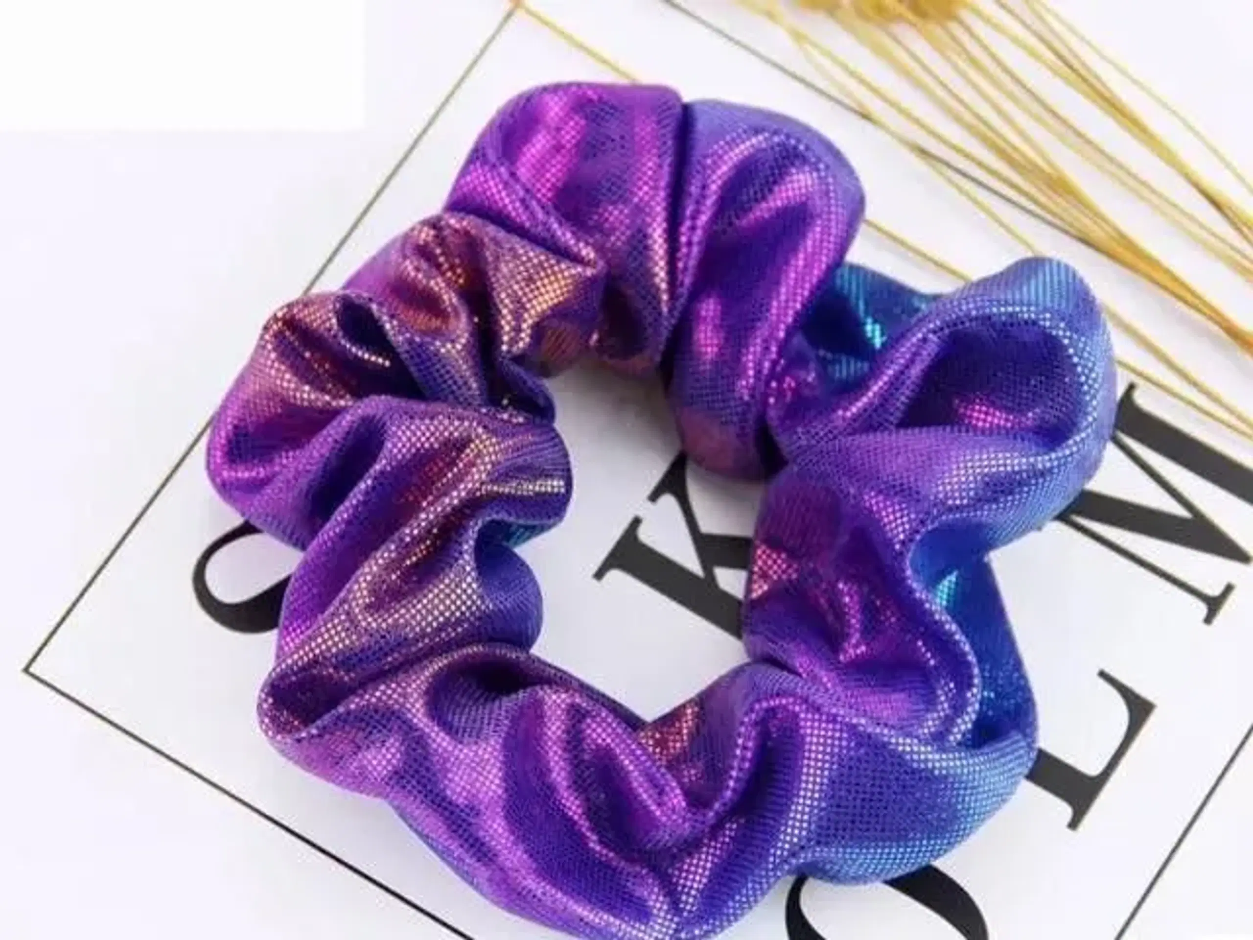 Smuk scrunchie  med glimmer-effekt