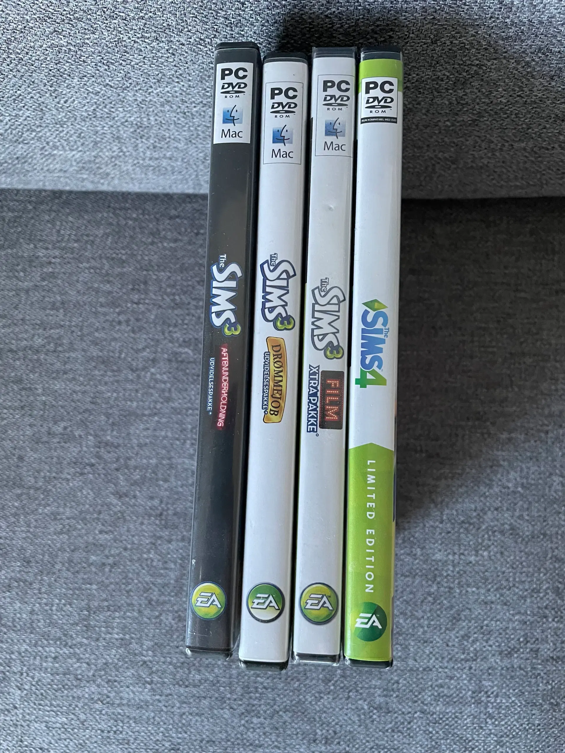 3 stk The Sims 3 spil og 1 The Sims 4 rollespil