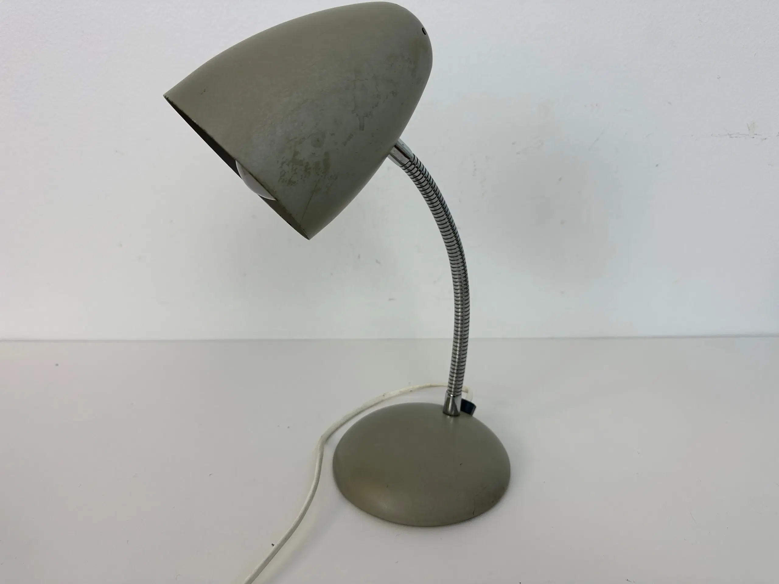 Retro bordlampe m flex grå