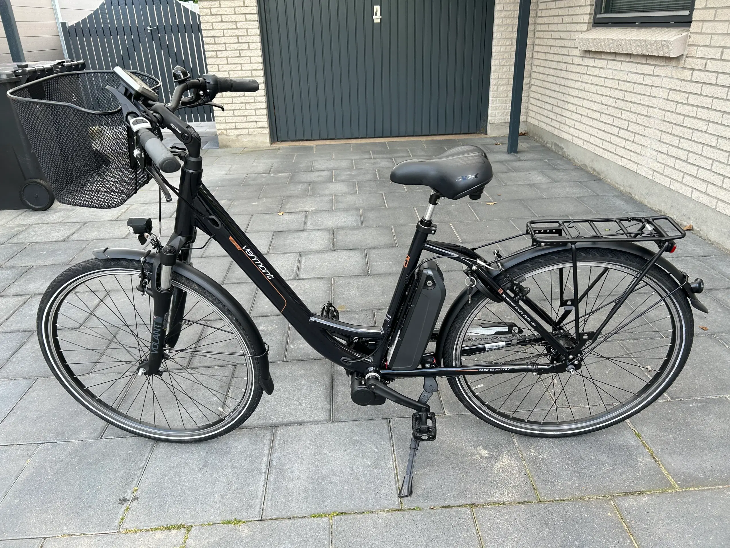 næsten ny tysk elcykel