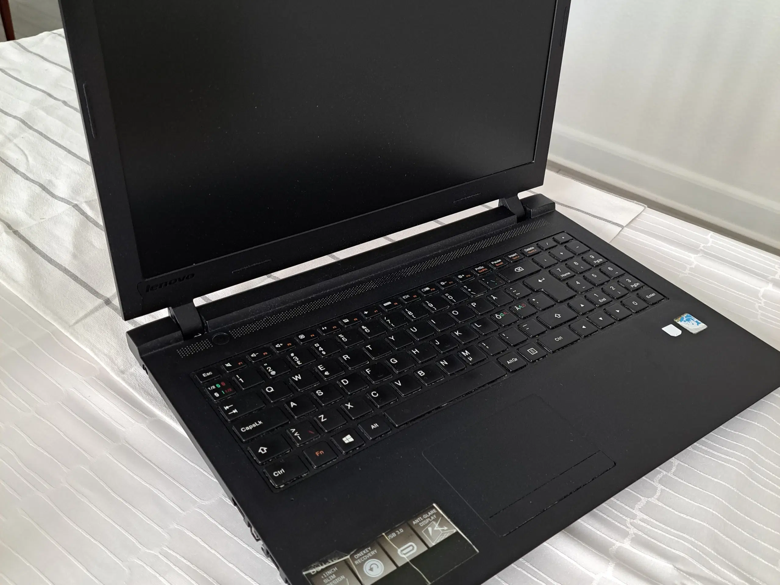 Lenovo bærbar B50-10