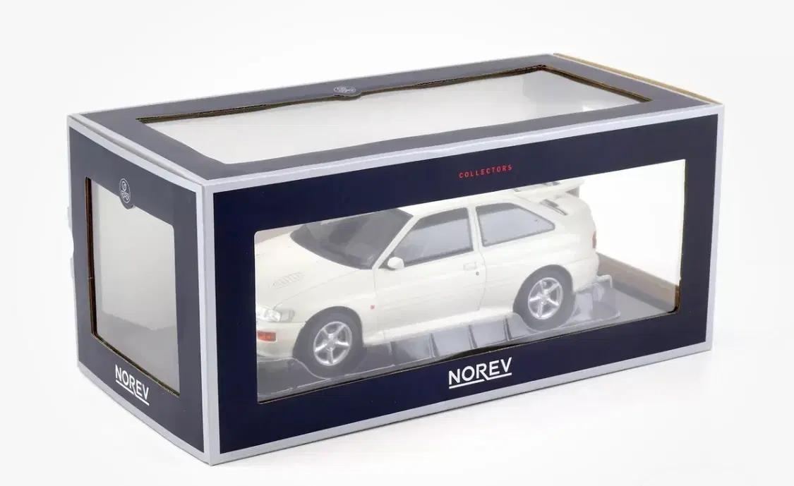 1:18 Ford Escort RS Cosworth 1992