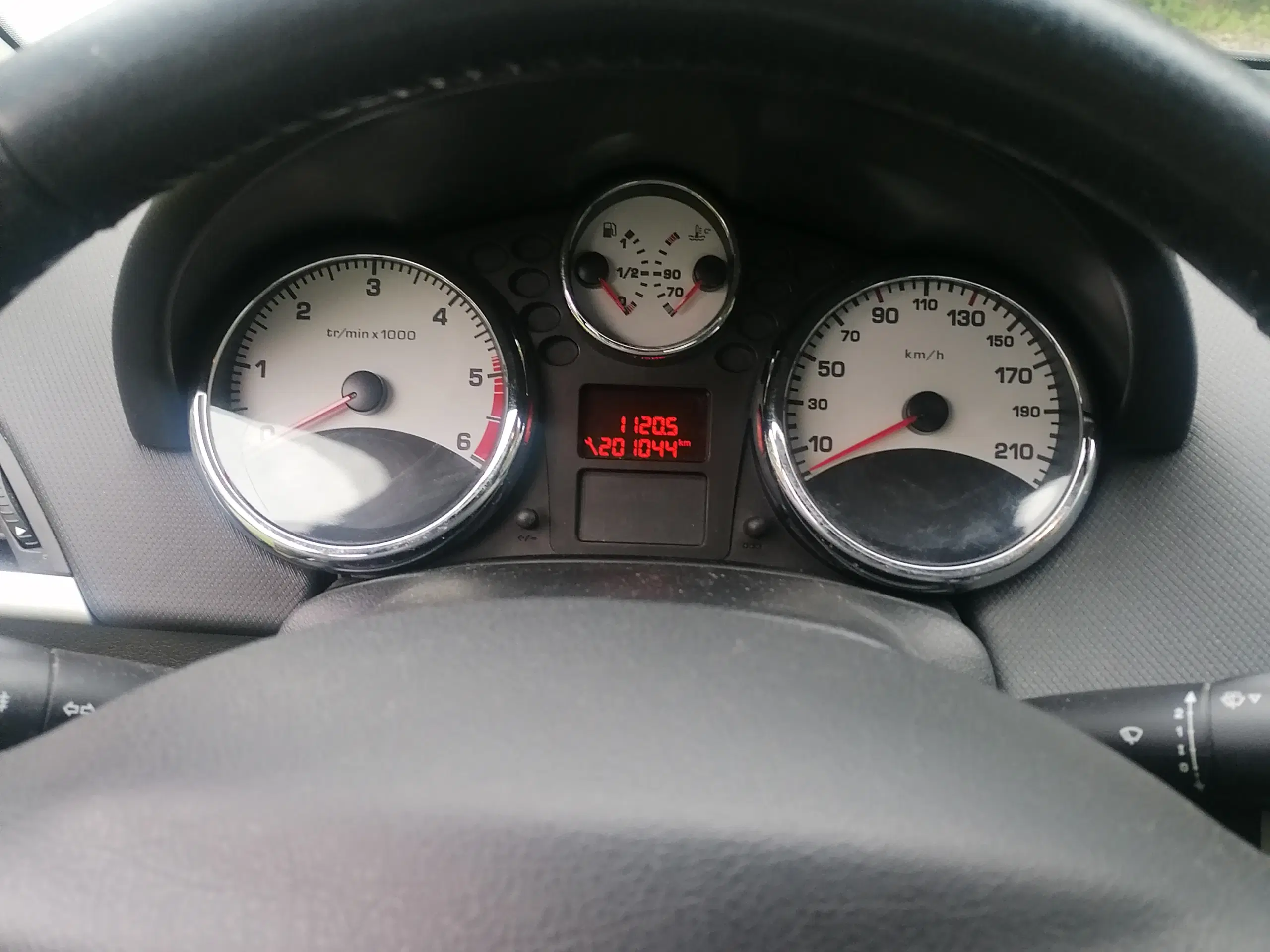 Peugeot 207 14 Hdi 68 hk