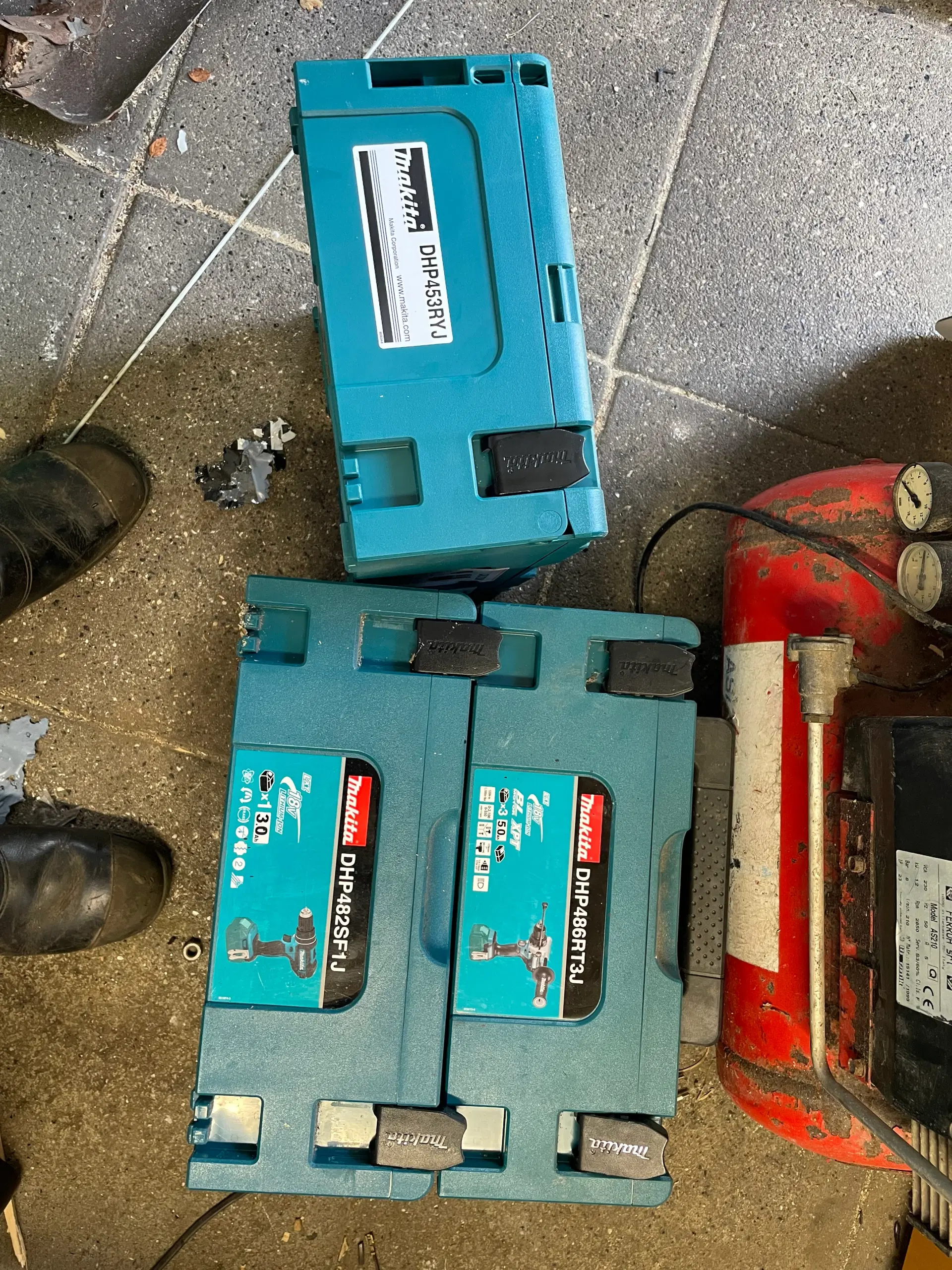 Makita div