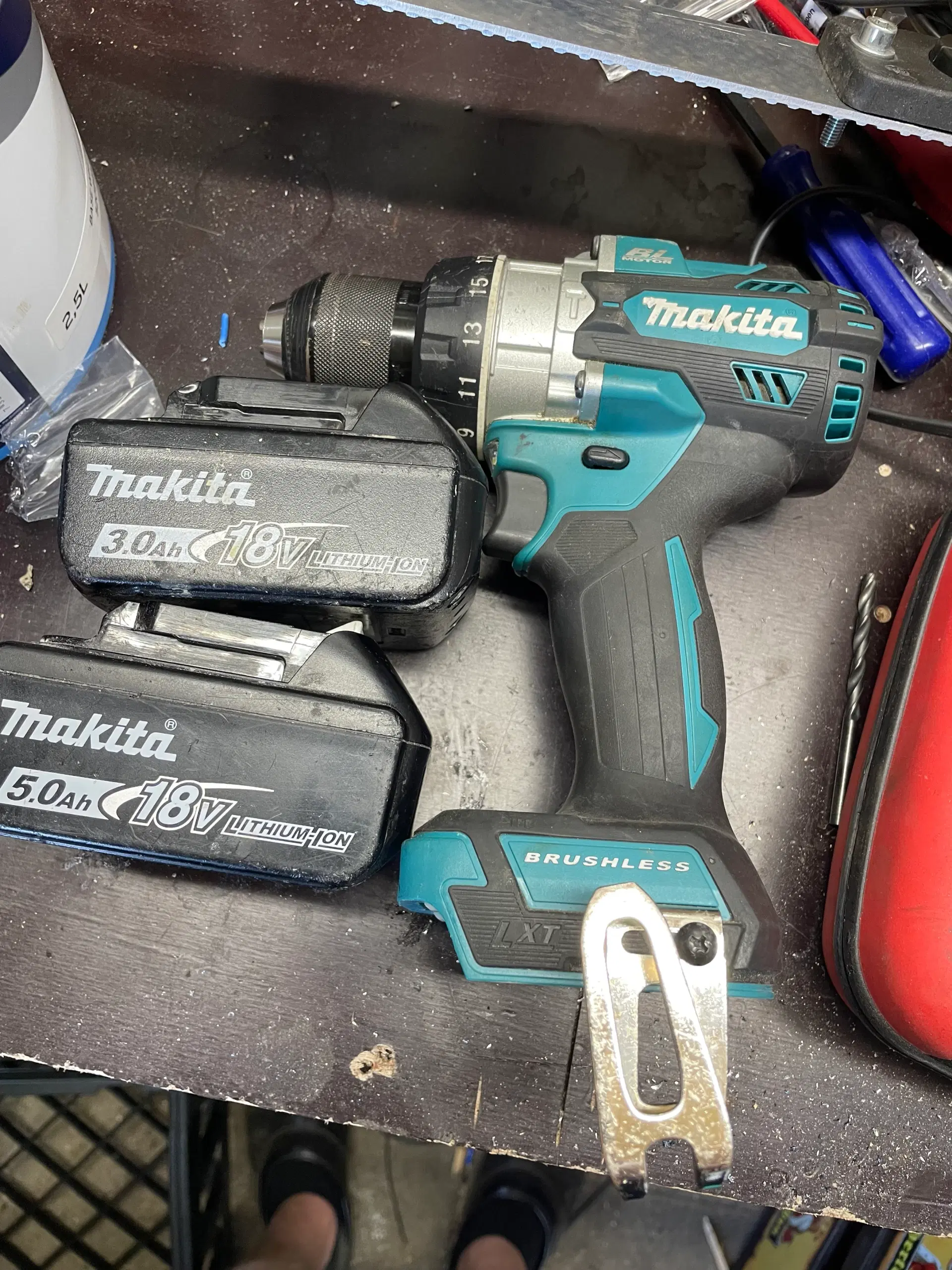 Makita div