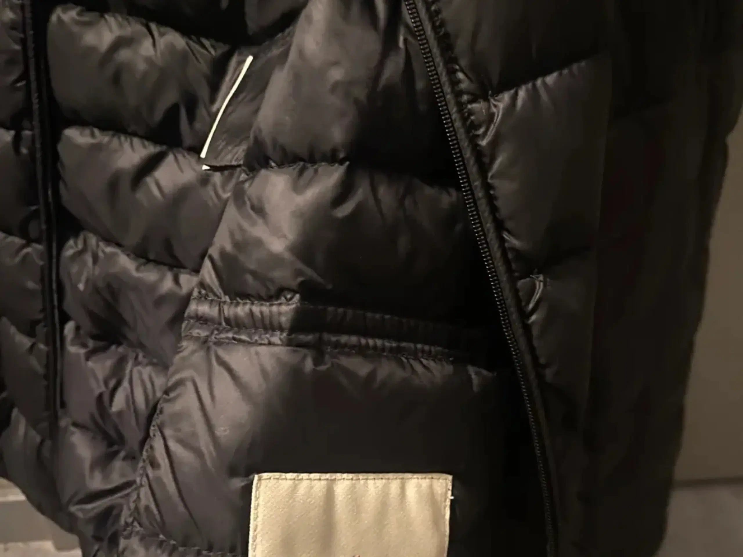 Moncler jakke sort