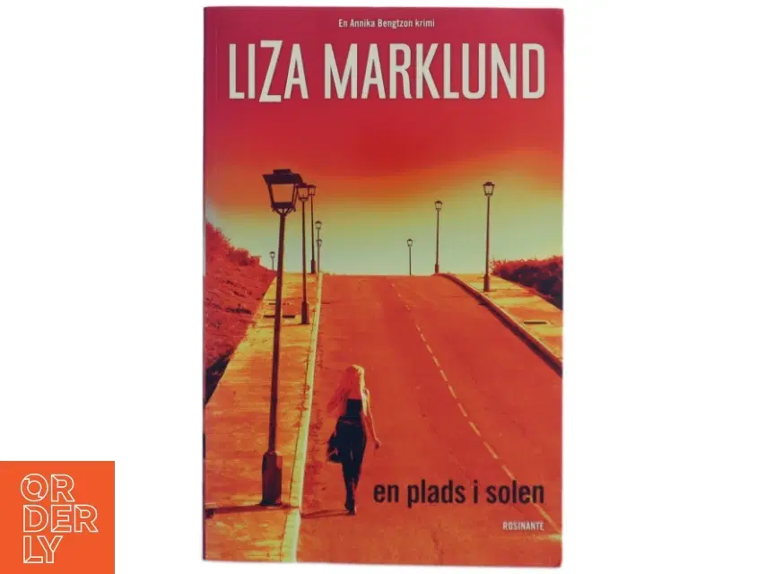 En Plads I Solen af Liza Marklund (Bog)