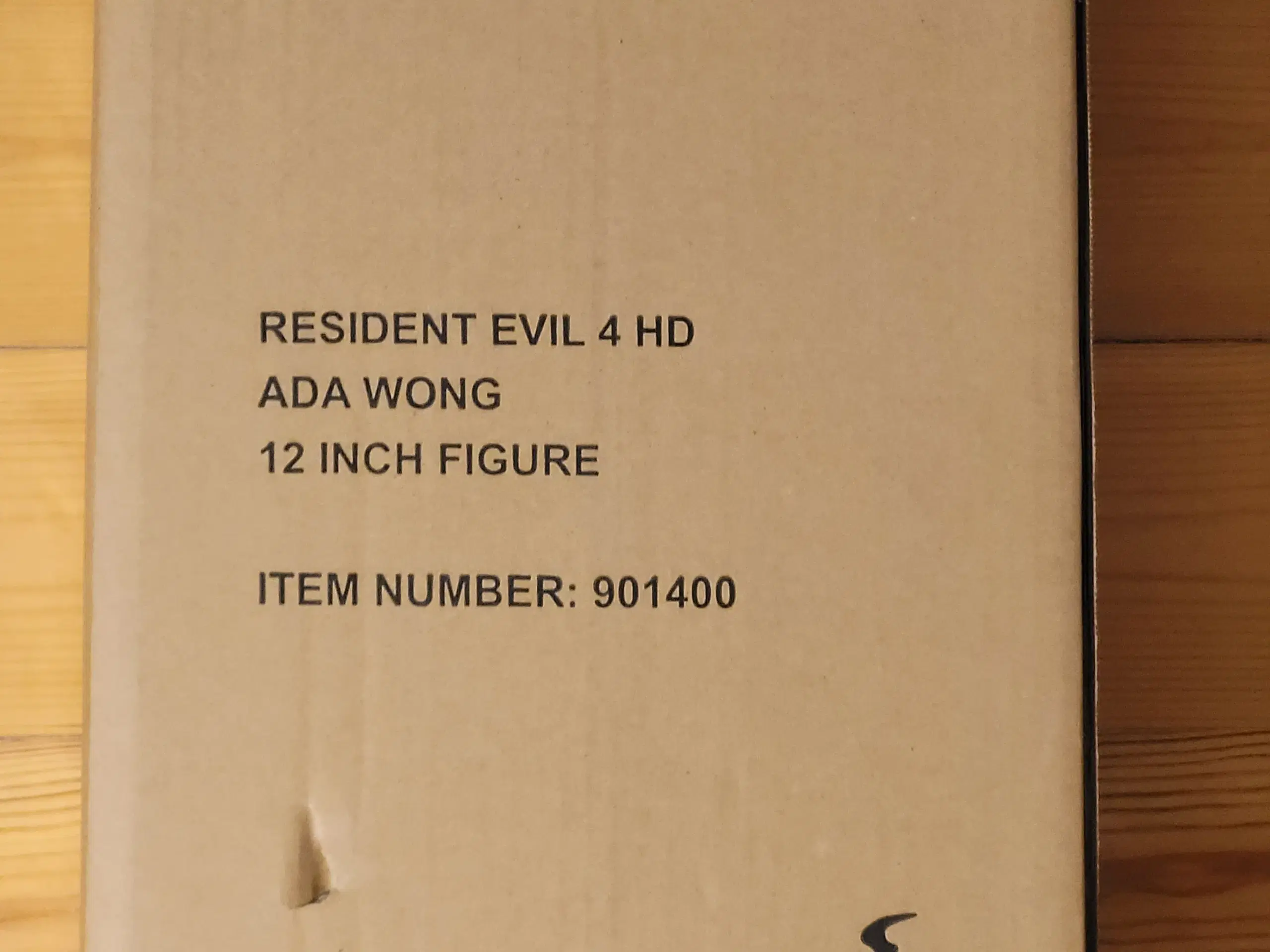 Hot Toys Resident Evil 4 Ada Wong