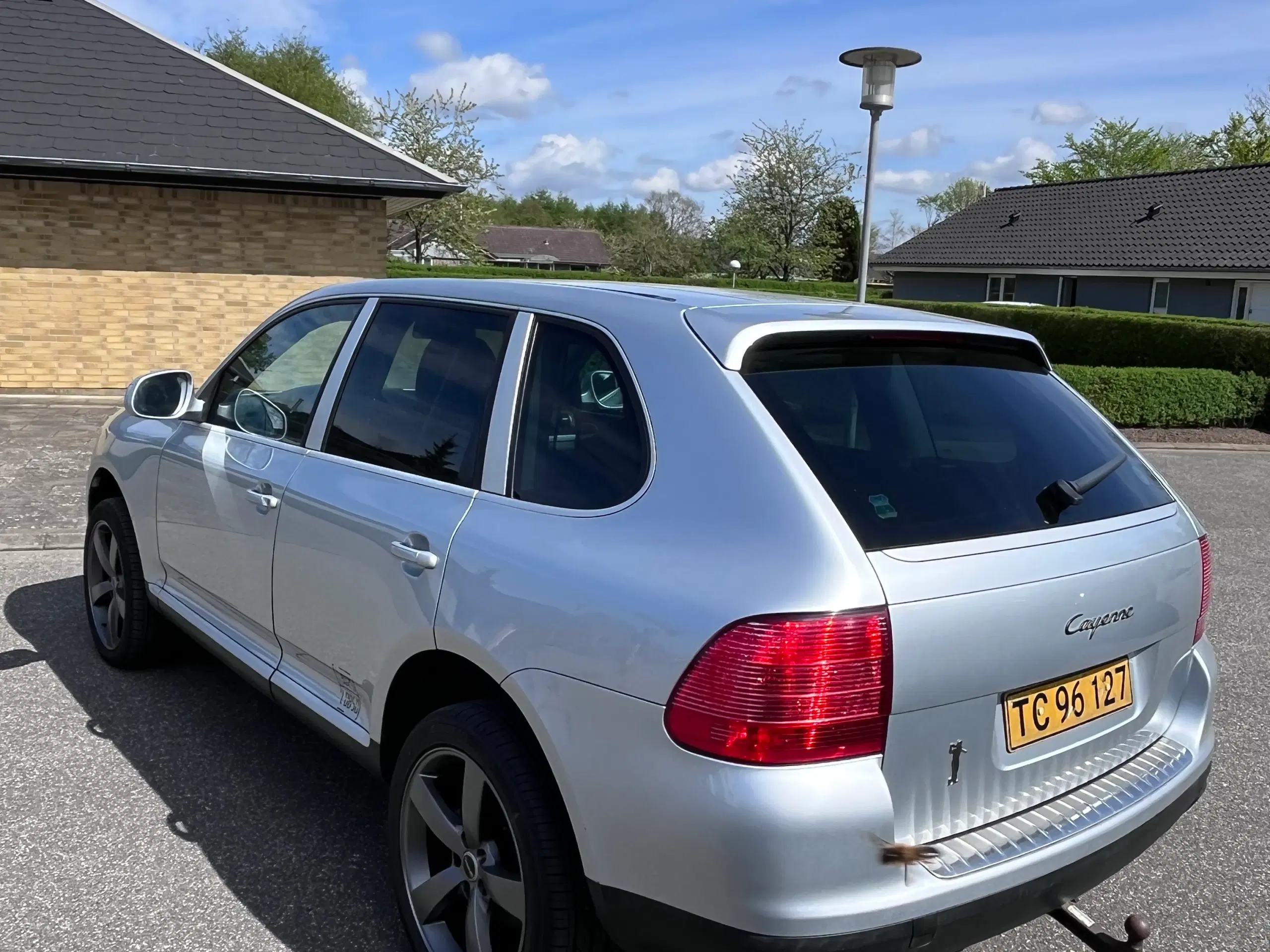 Porsche Cayenne modelår 2004 Benzin