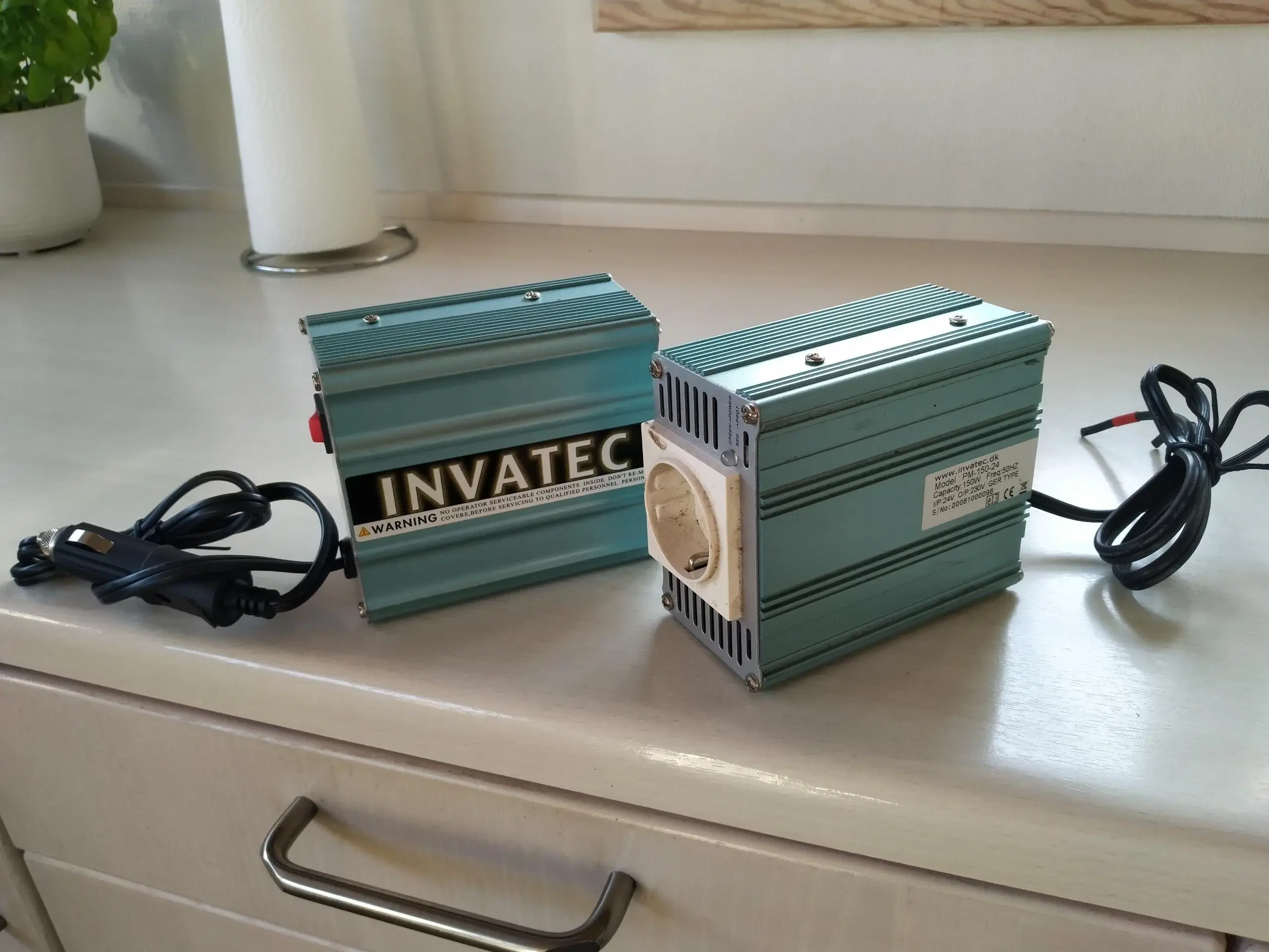 Invertere 24VDC - 230Vac