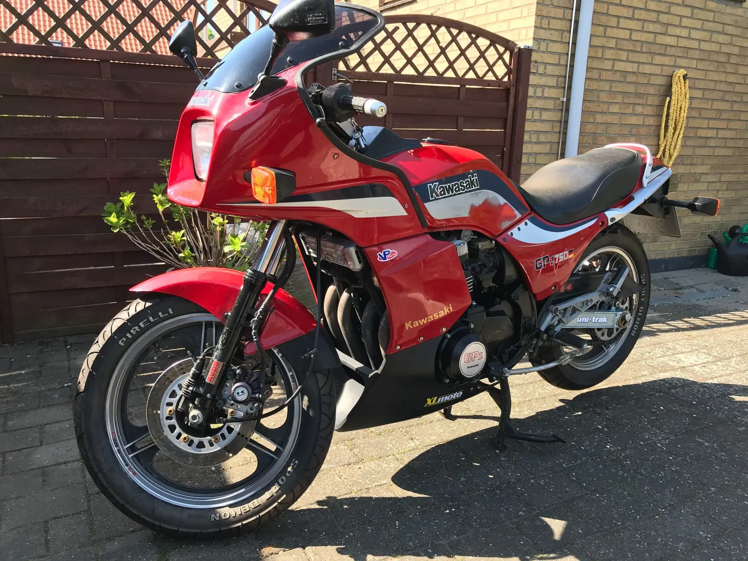 Kawasaki gpz 750