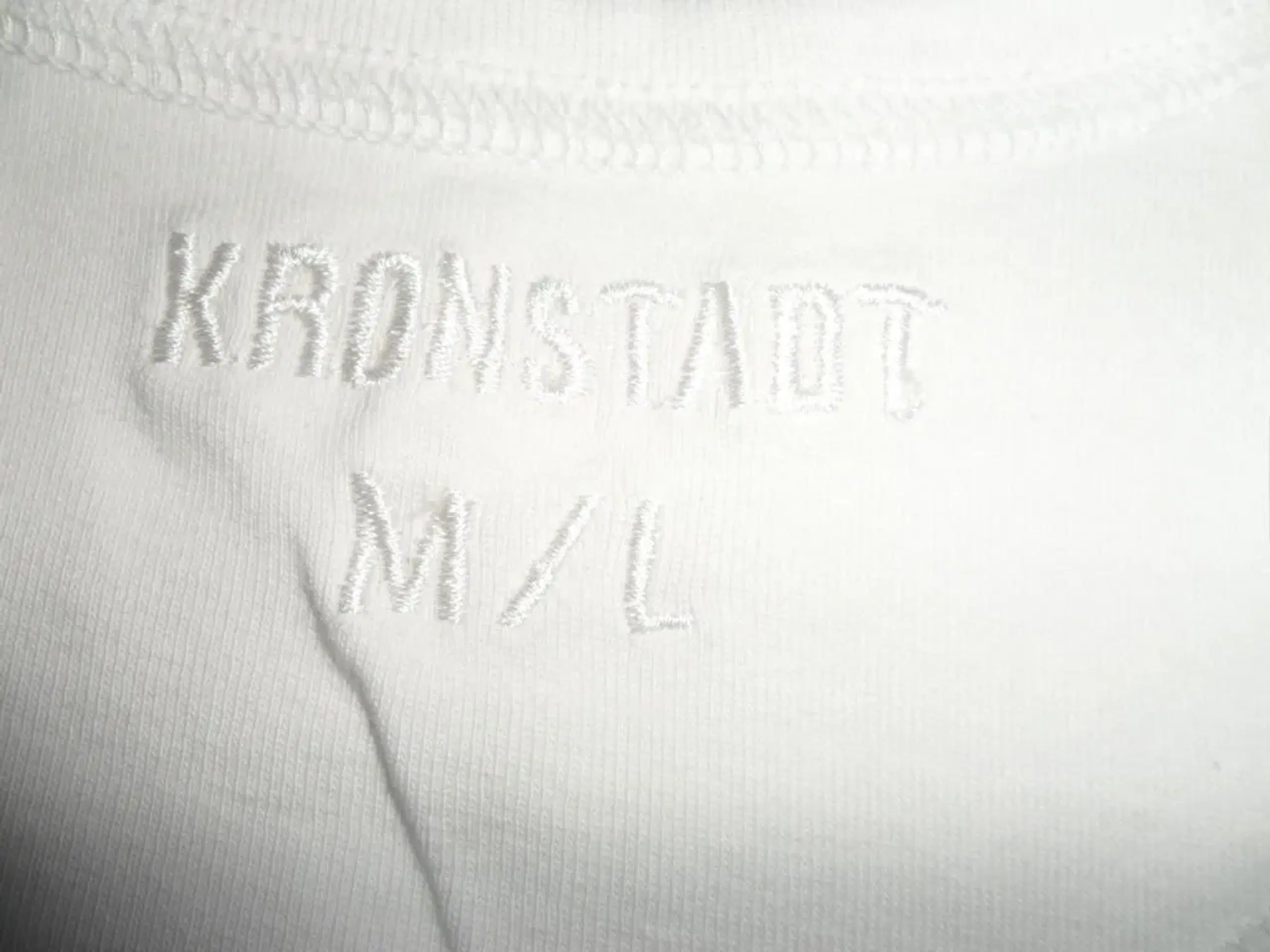 Kronstadt T-shirts M/L 2 stk  NY