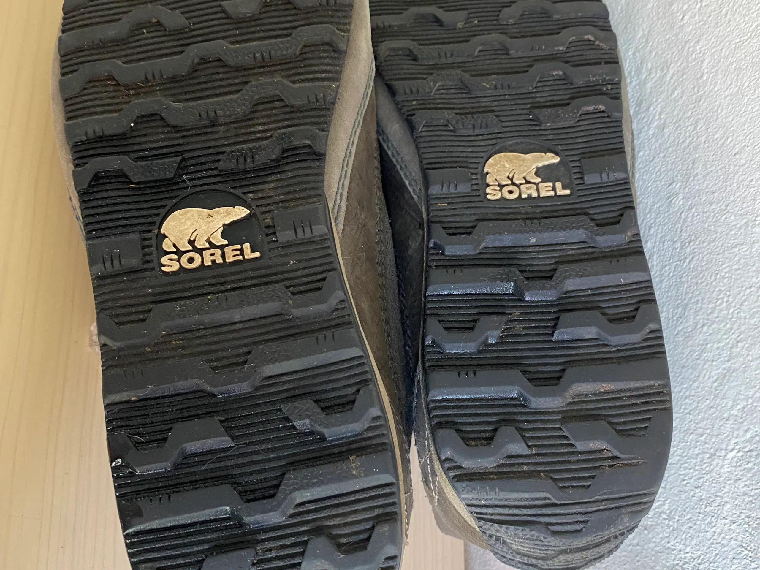 Sorel sneakers