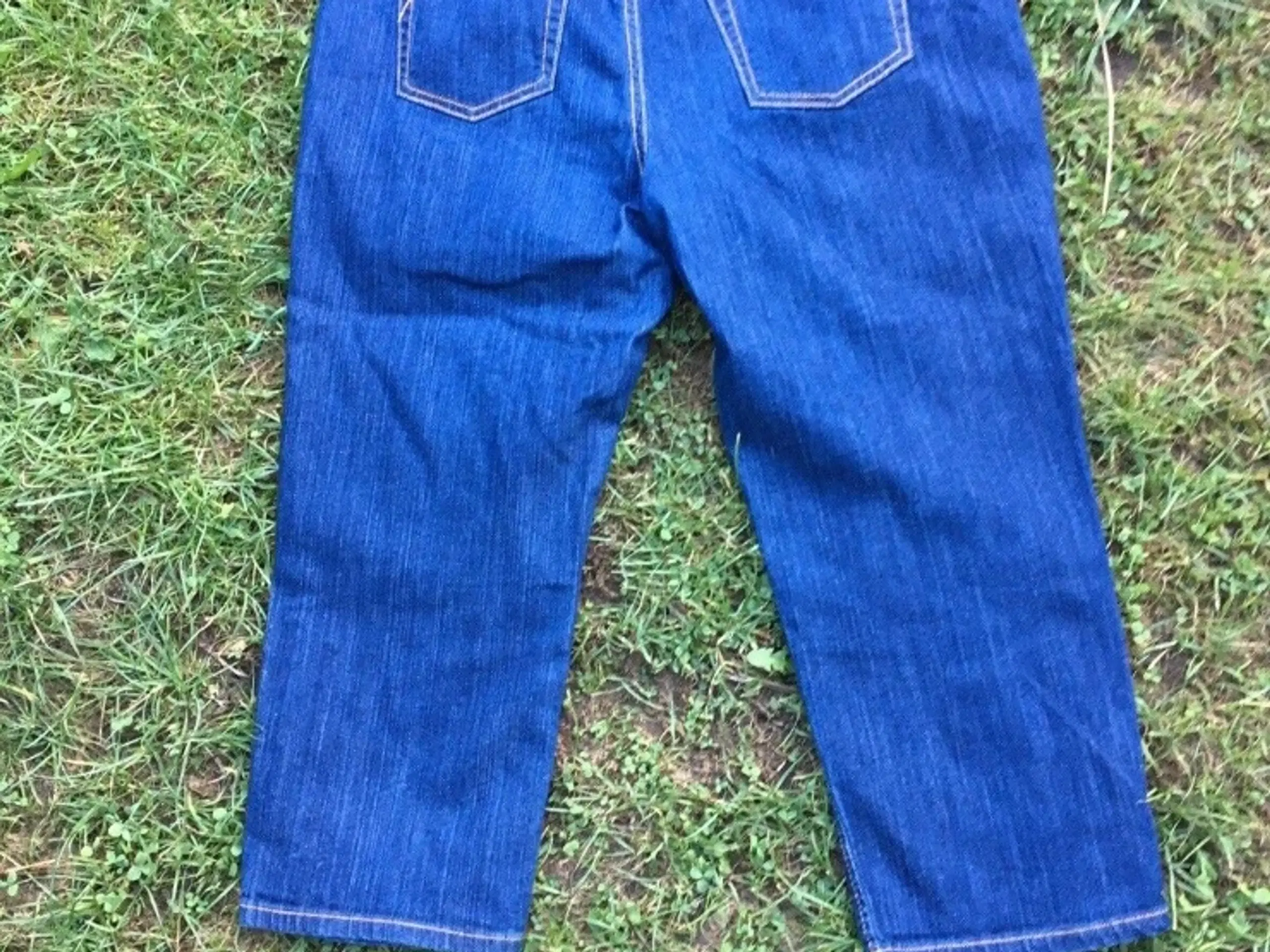 Jeans - str 44