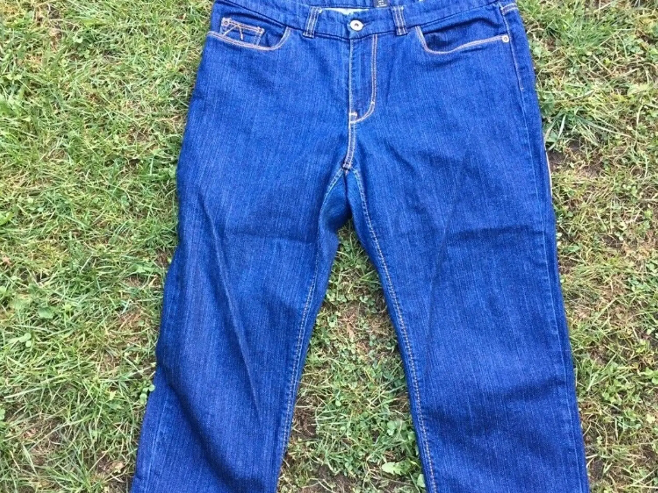 Jeans - str 44