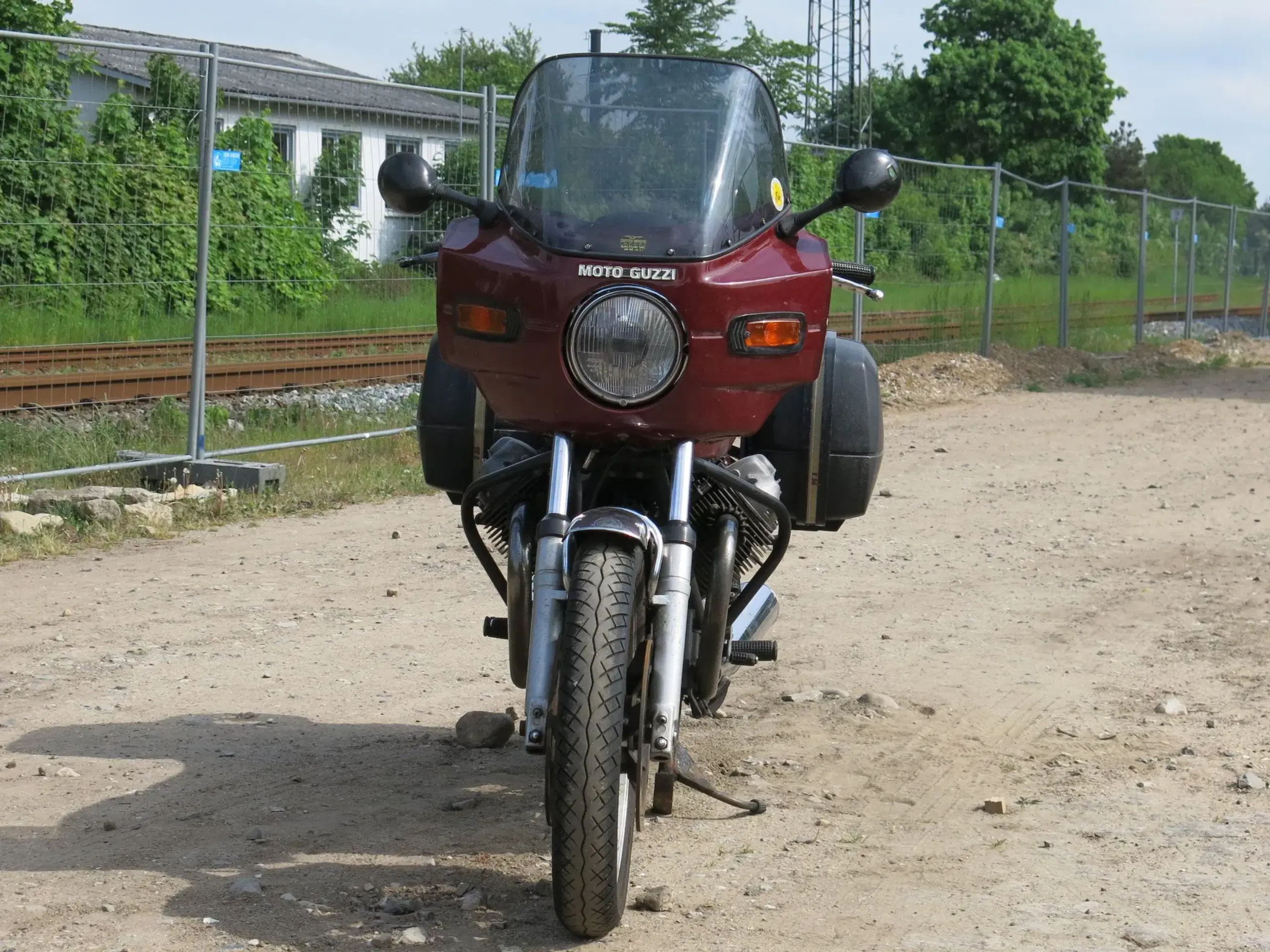 Moto Guzzi 850 T4