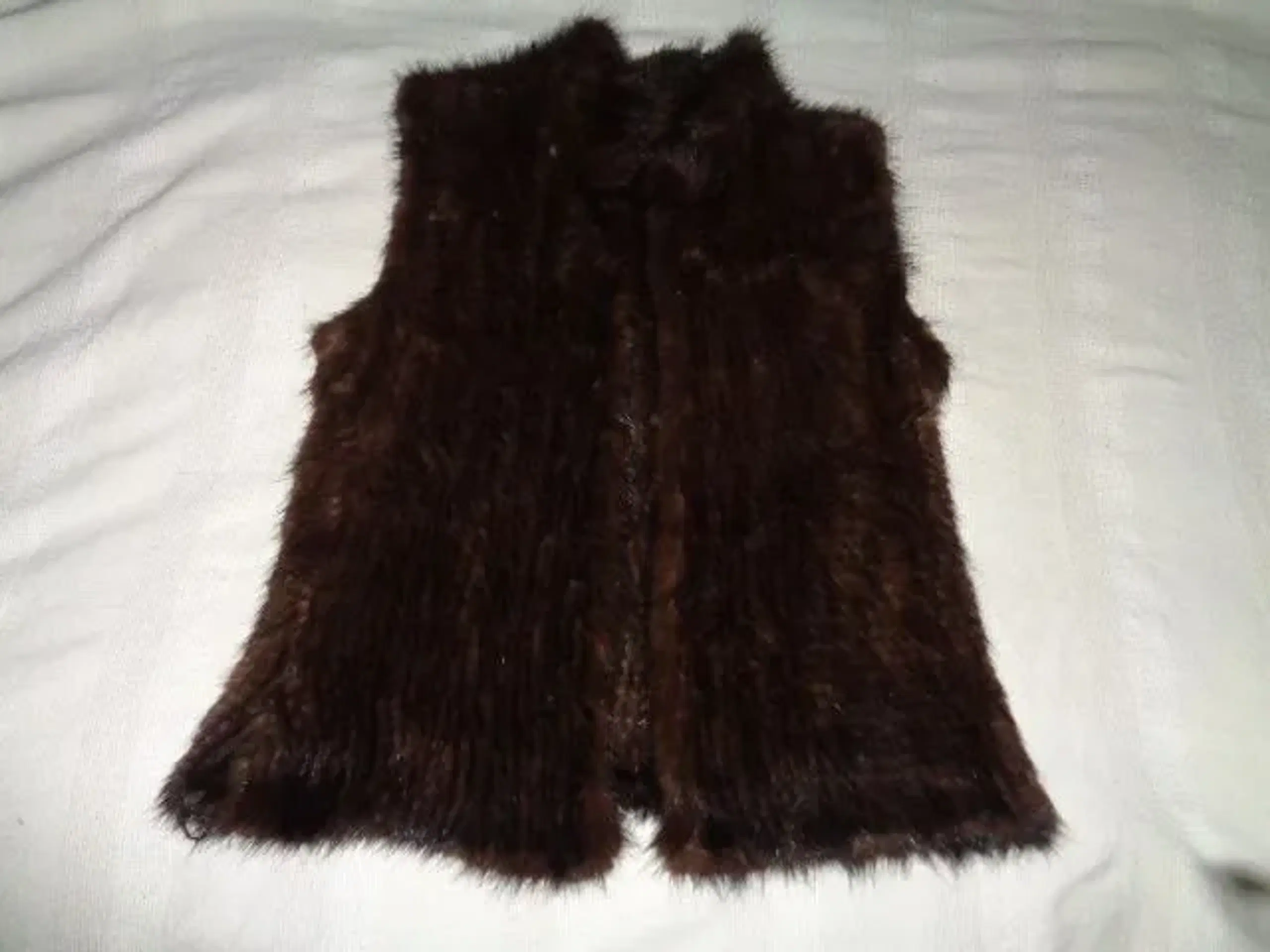 Mink strikket vest