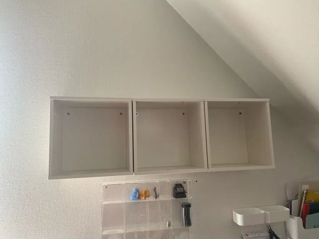 3 hylder fra Ikea