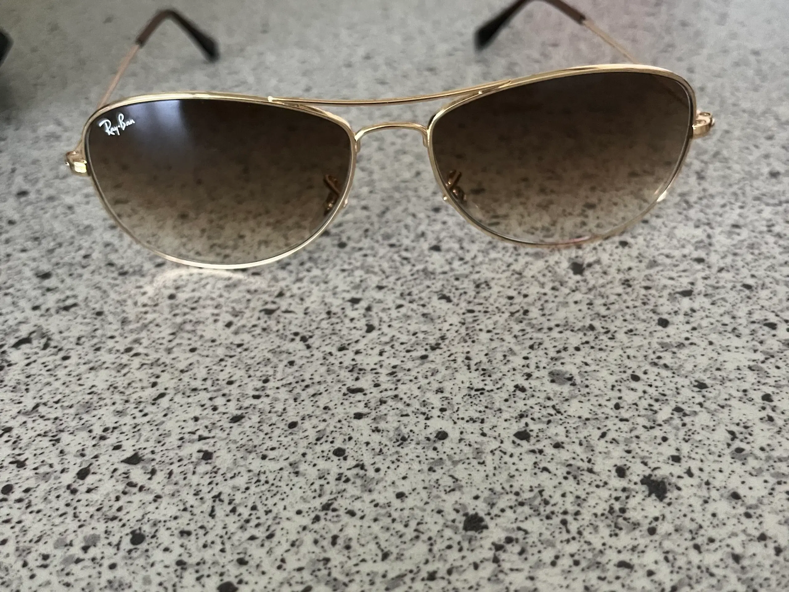 Lækker RayBan Solbrille