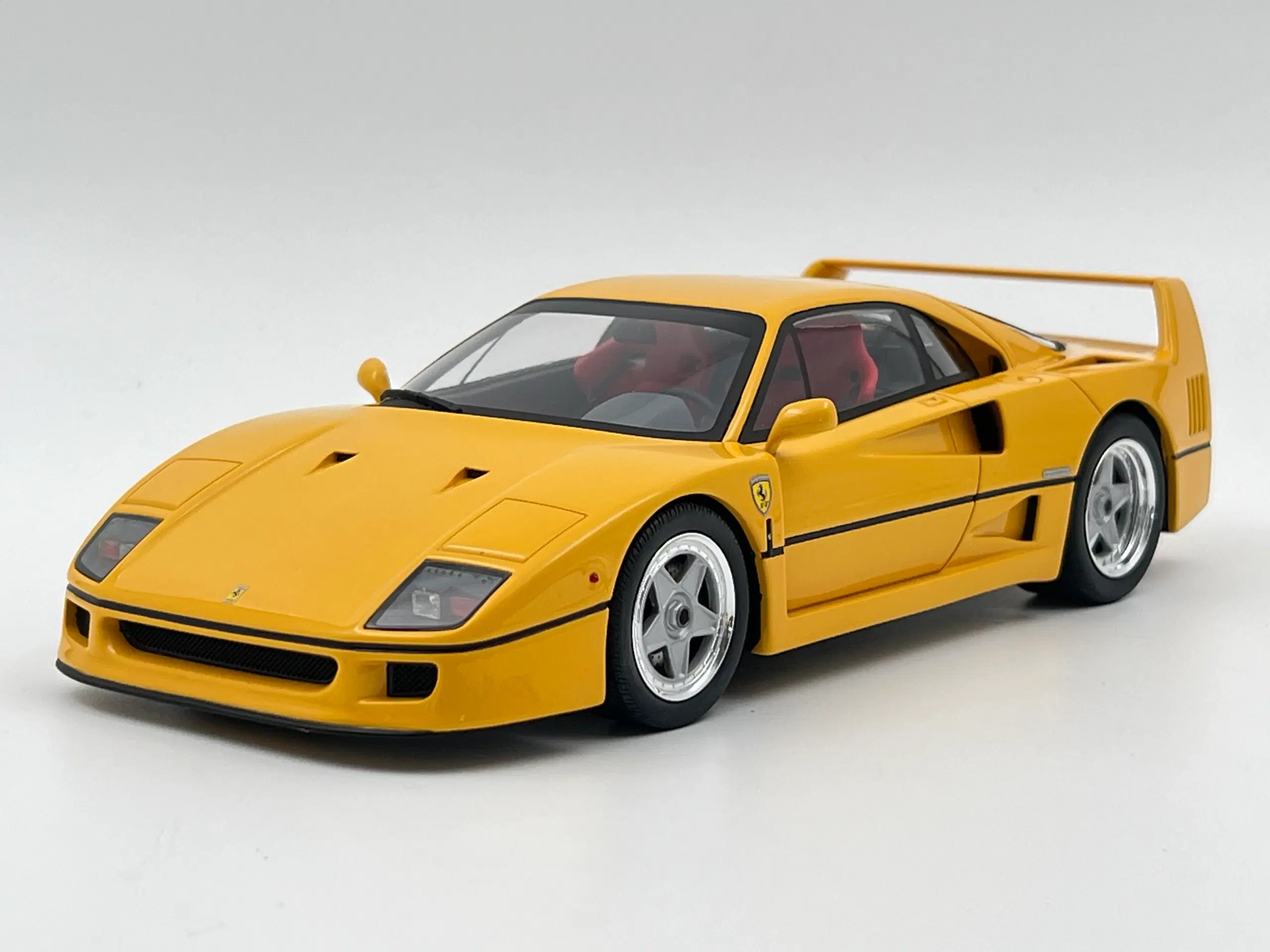 1987 Ferrari F40 - Limited Edition 56/999 - 1:18