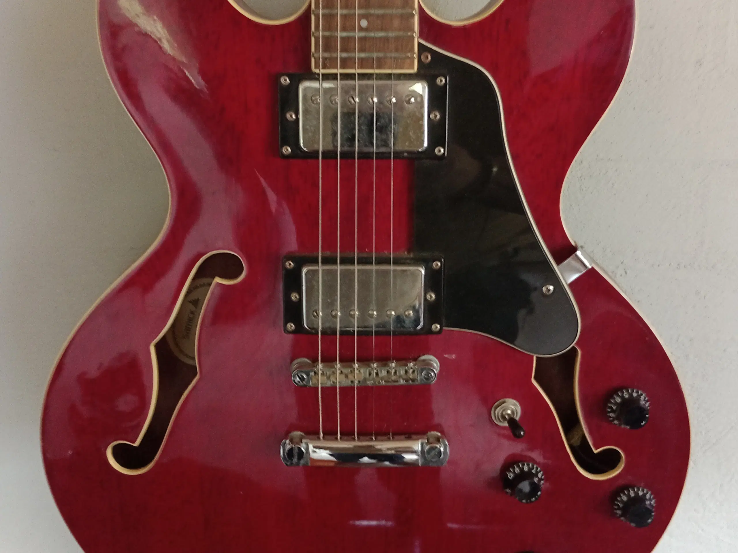 Samick semi-hollow guitar