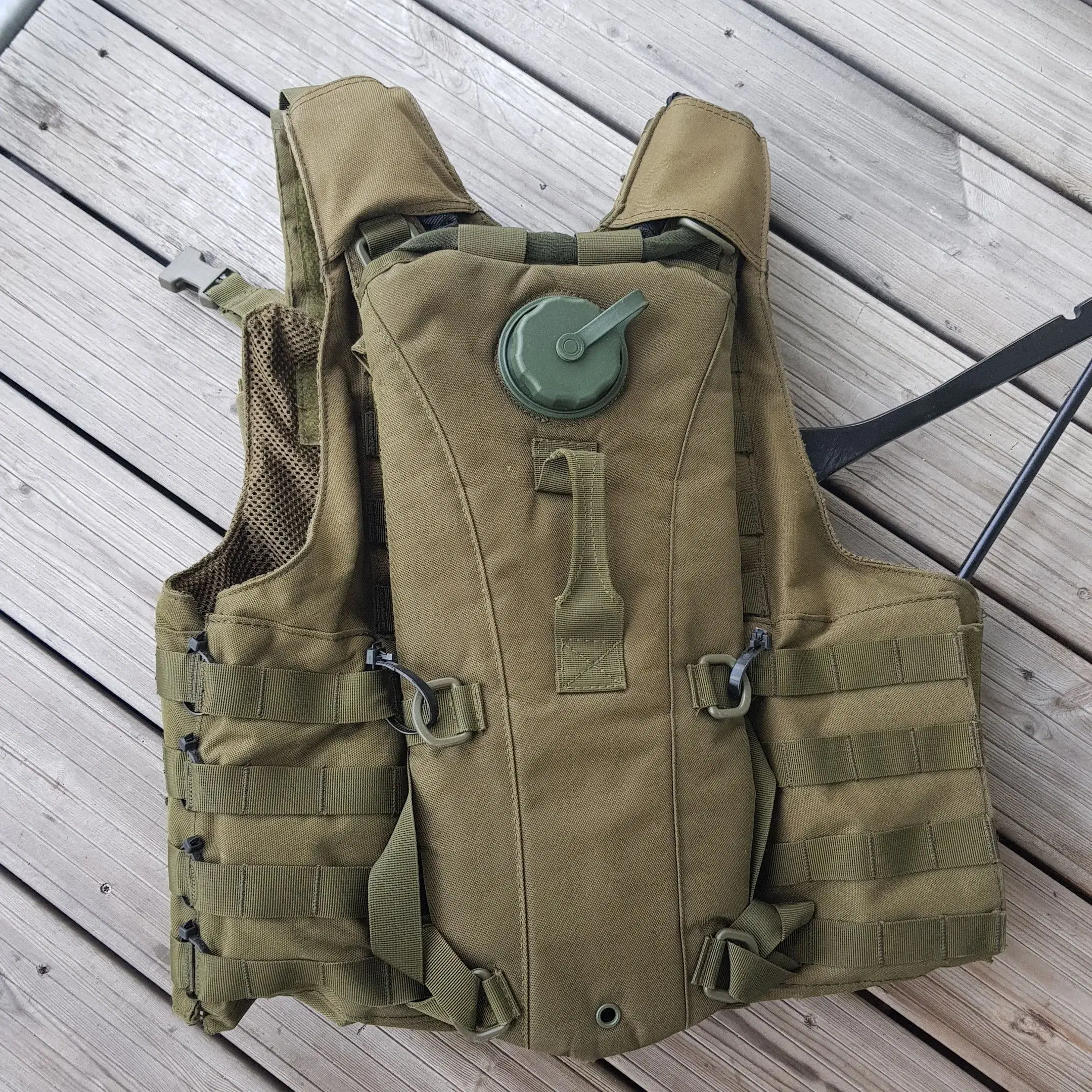 taktisk molle vest