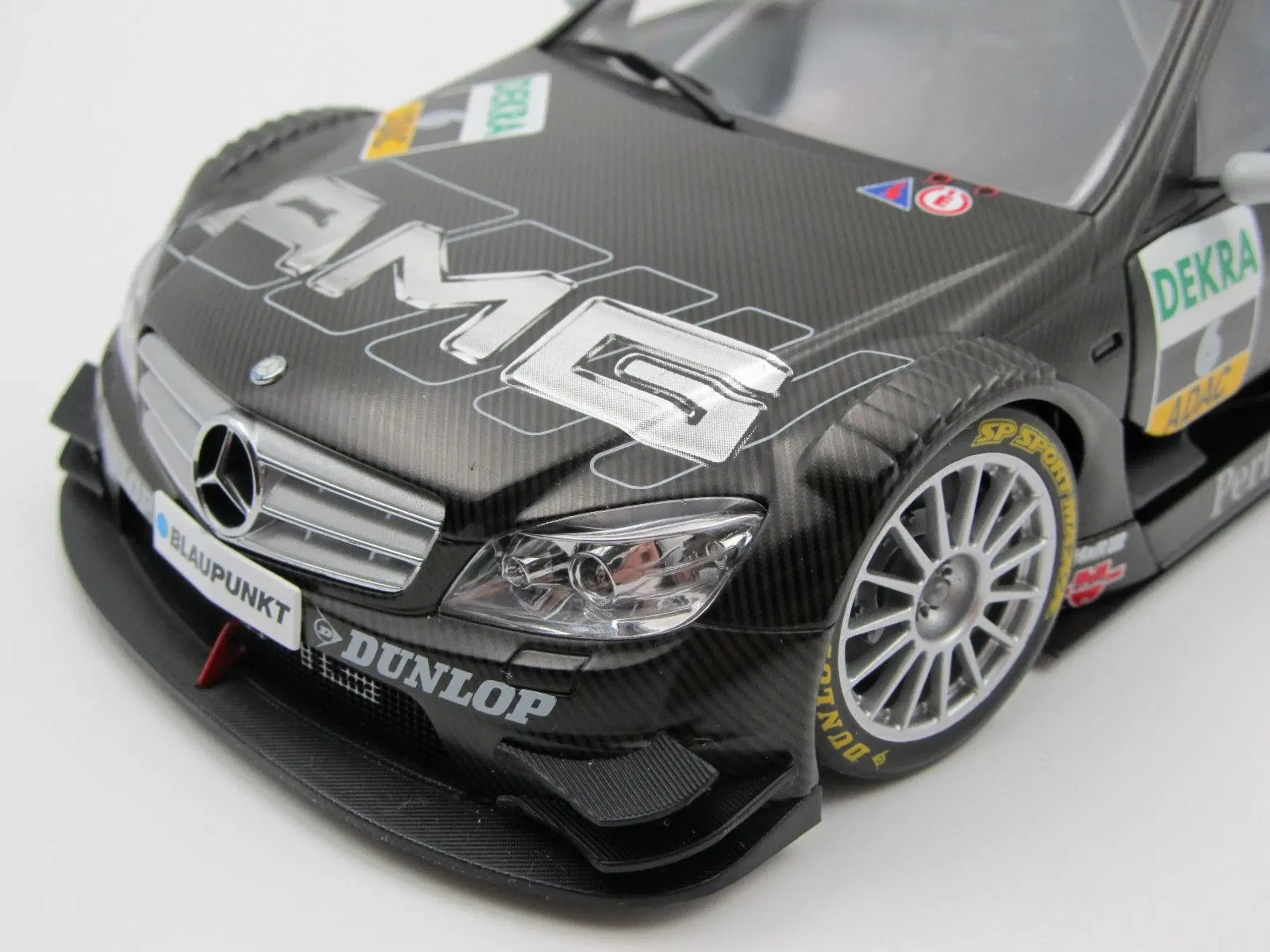 AUTOart - Mercedes C-Klasse V8 DTM 2007 1:18