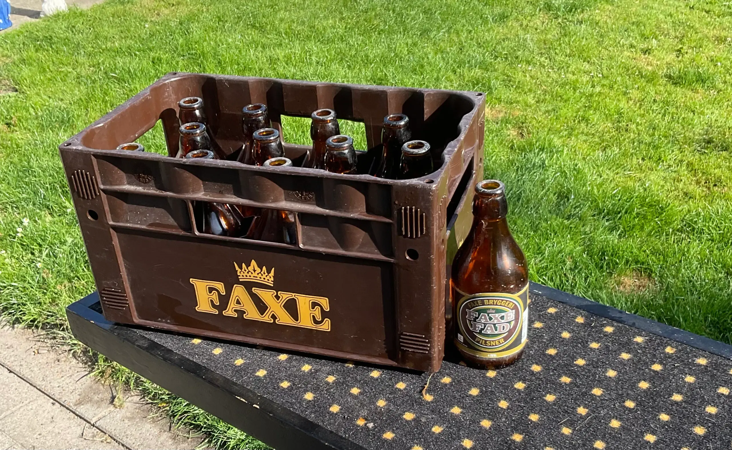 Faxe Fad ølkasse med flasker