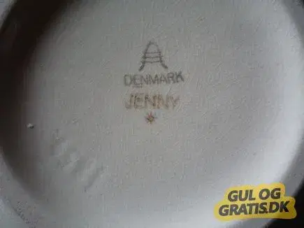 Jenny Aluminia