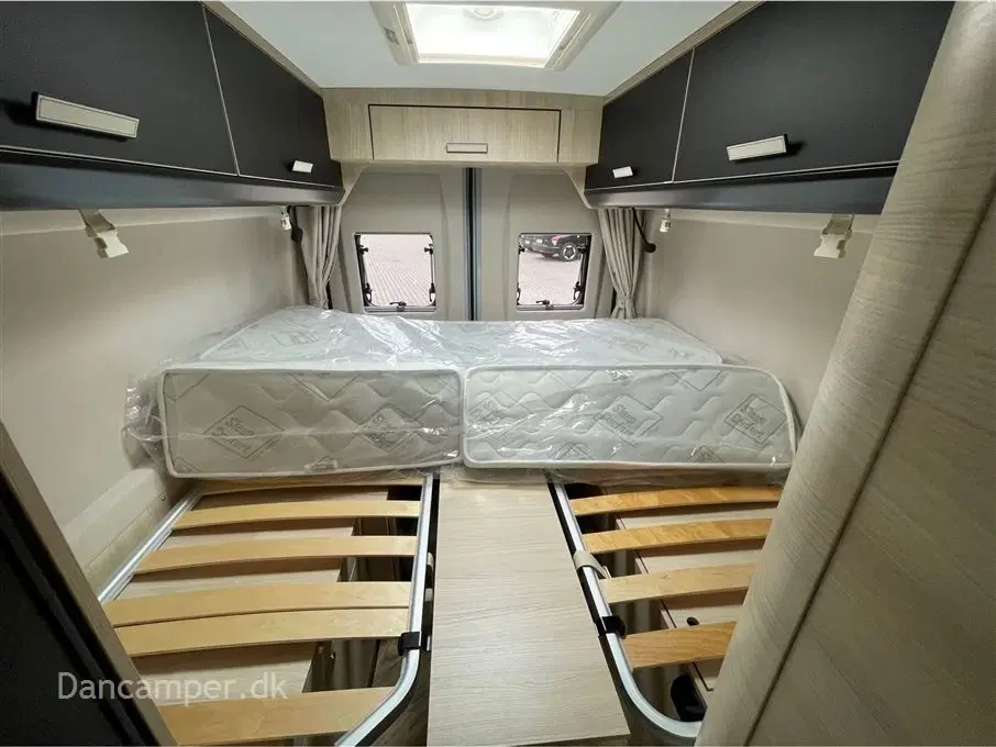 2024 - Chausson V697   Super vintercamper 140 HK 9-trins automatgear tilbehørs- connect- safety- og artic pakke