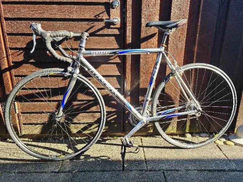 TREK 1000 racercykel