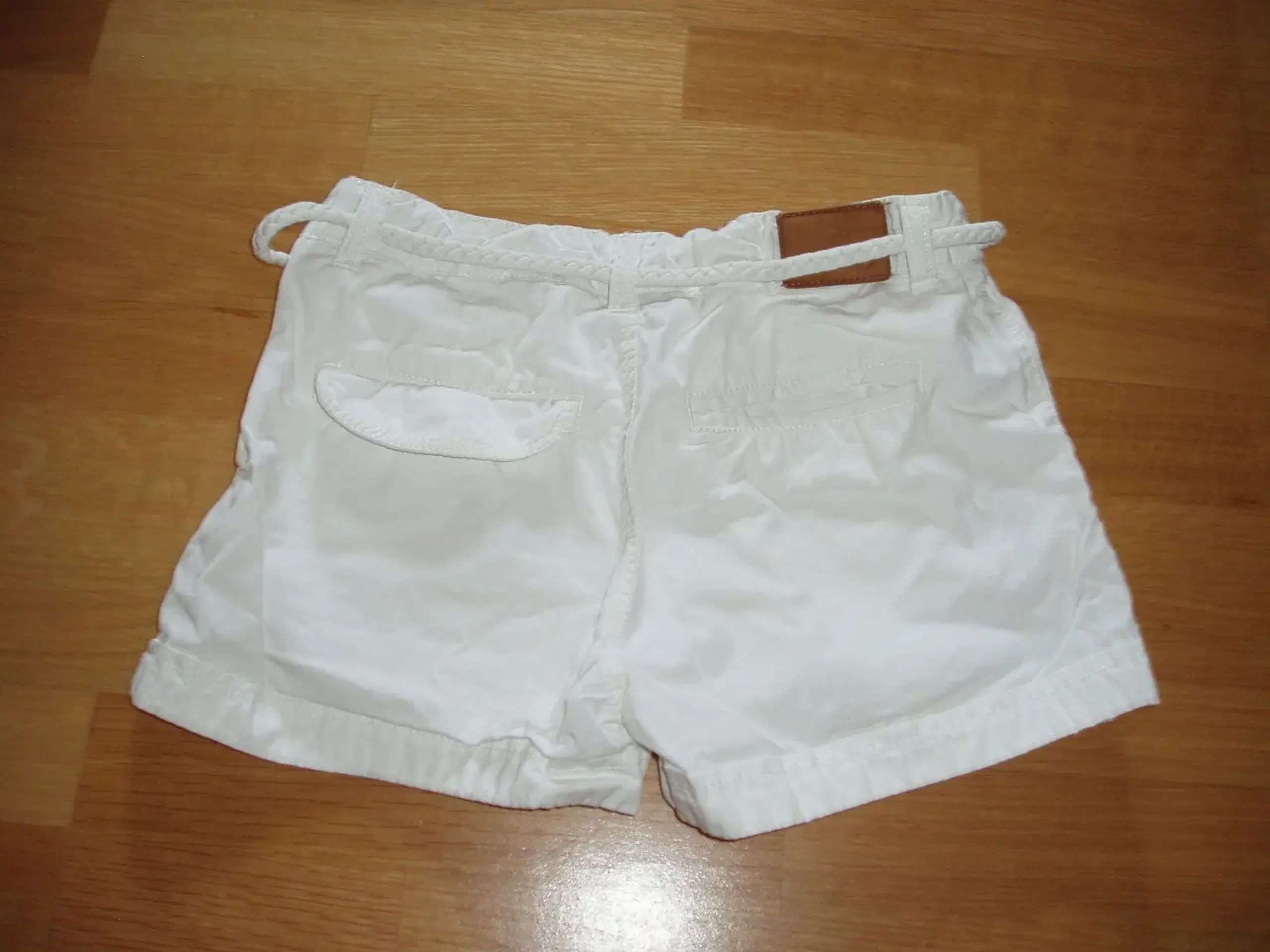 Pomp de lux shorts str 134-140