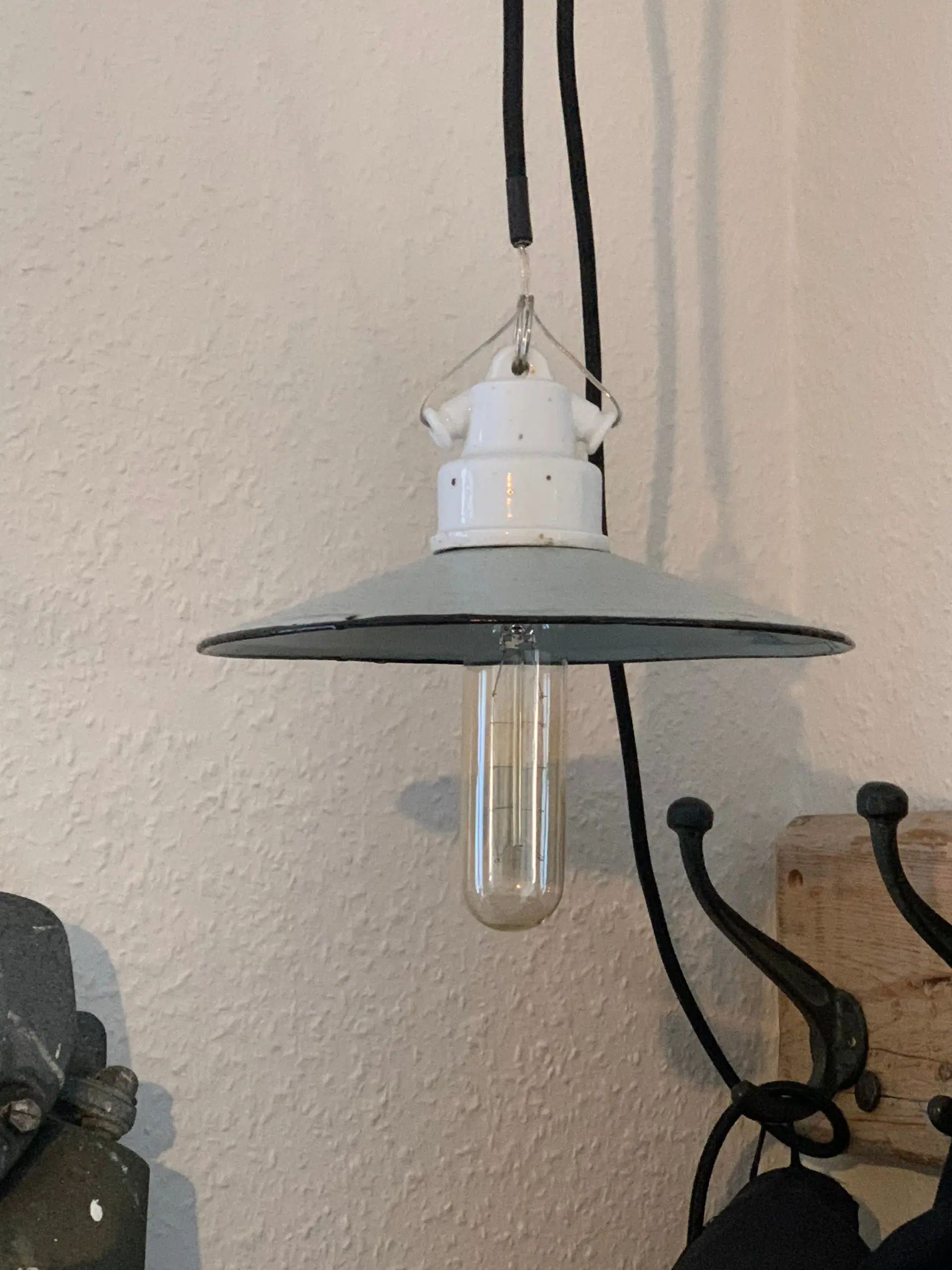 Emalje Lampe