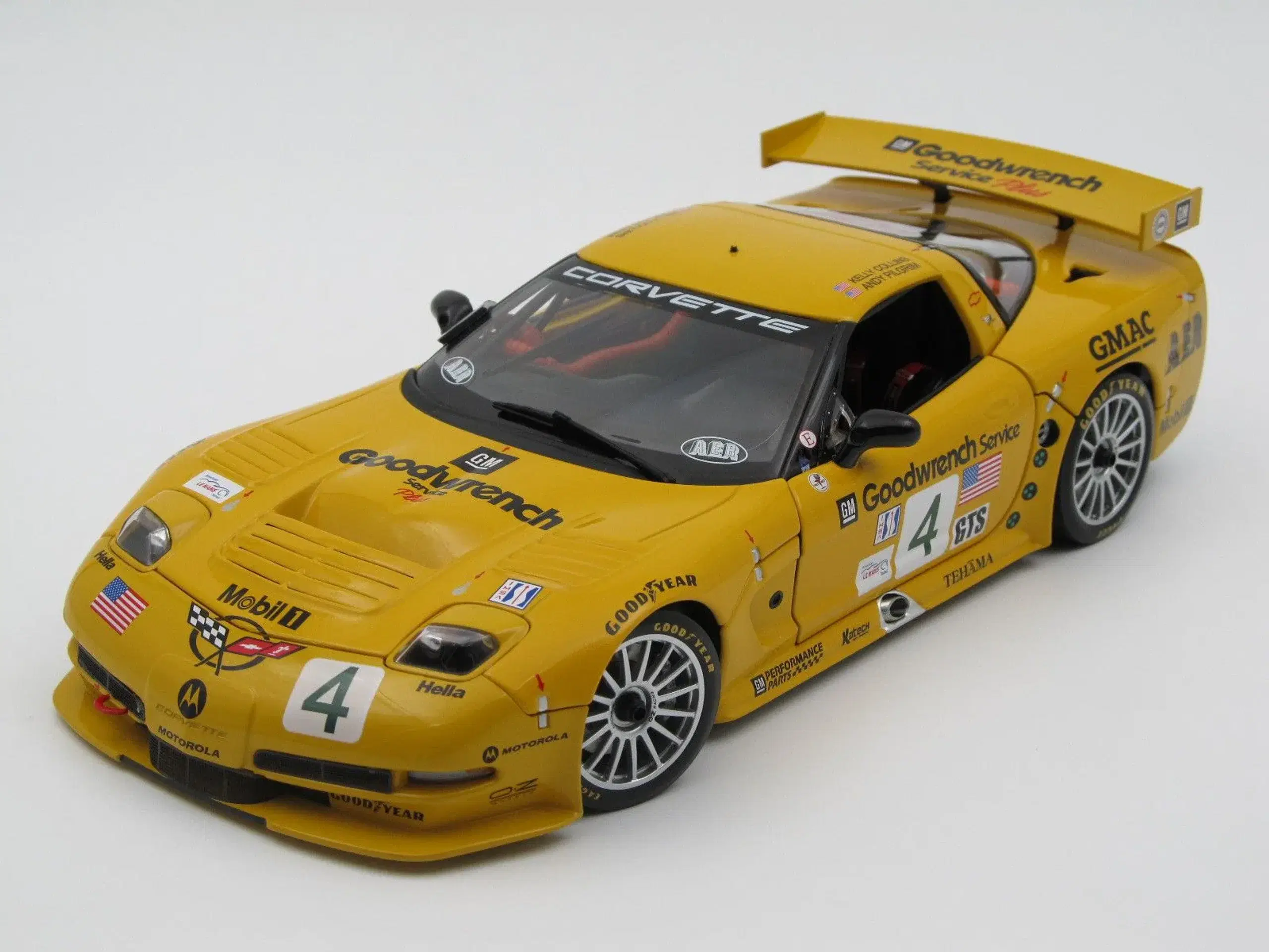 2002 Chevrolet Corvette C5-R #4 - AUTOart - 1:18