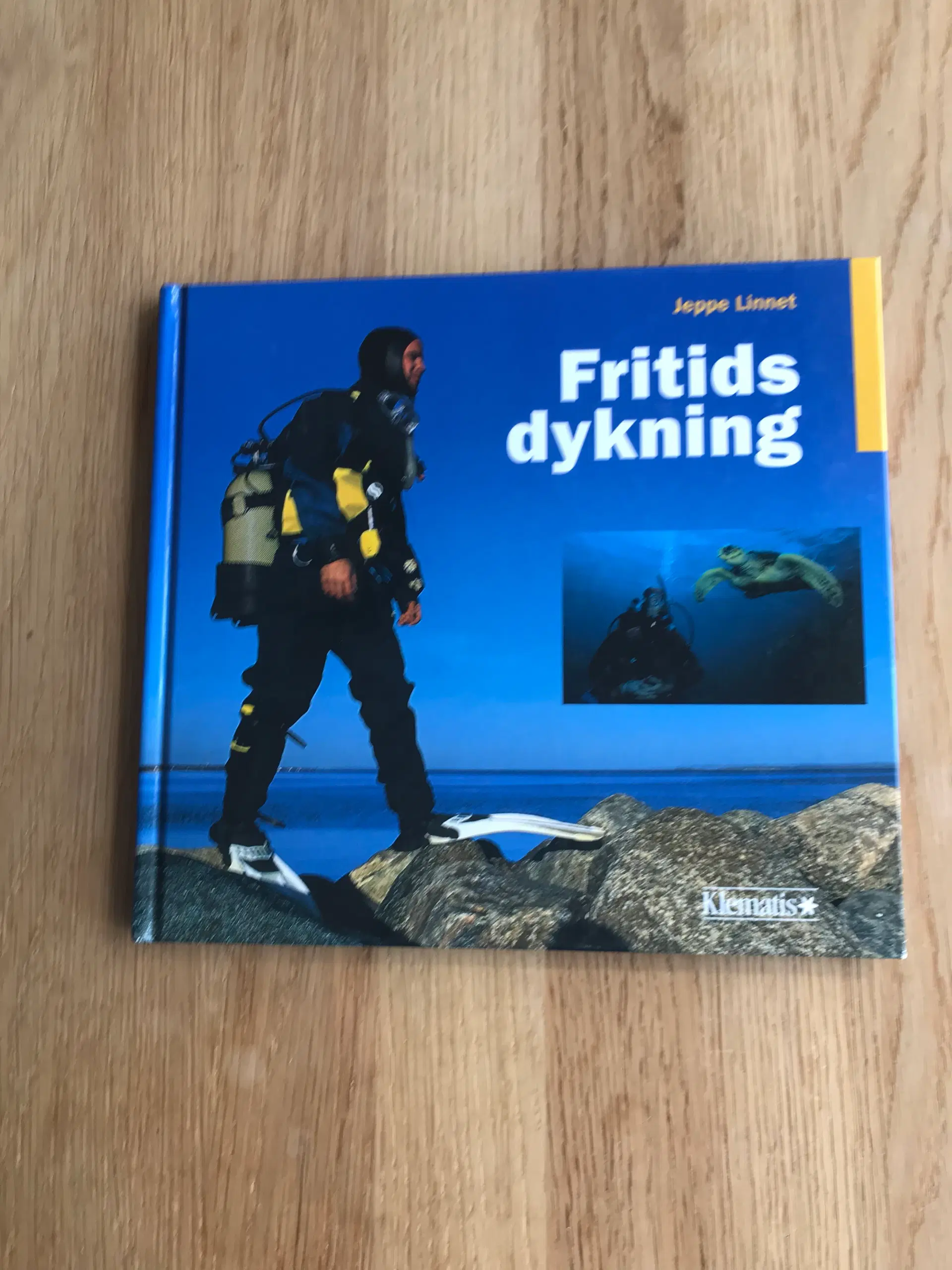 Fritidsdykning  af Jeppe Linnet