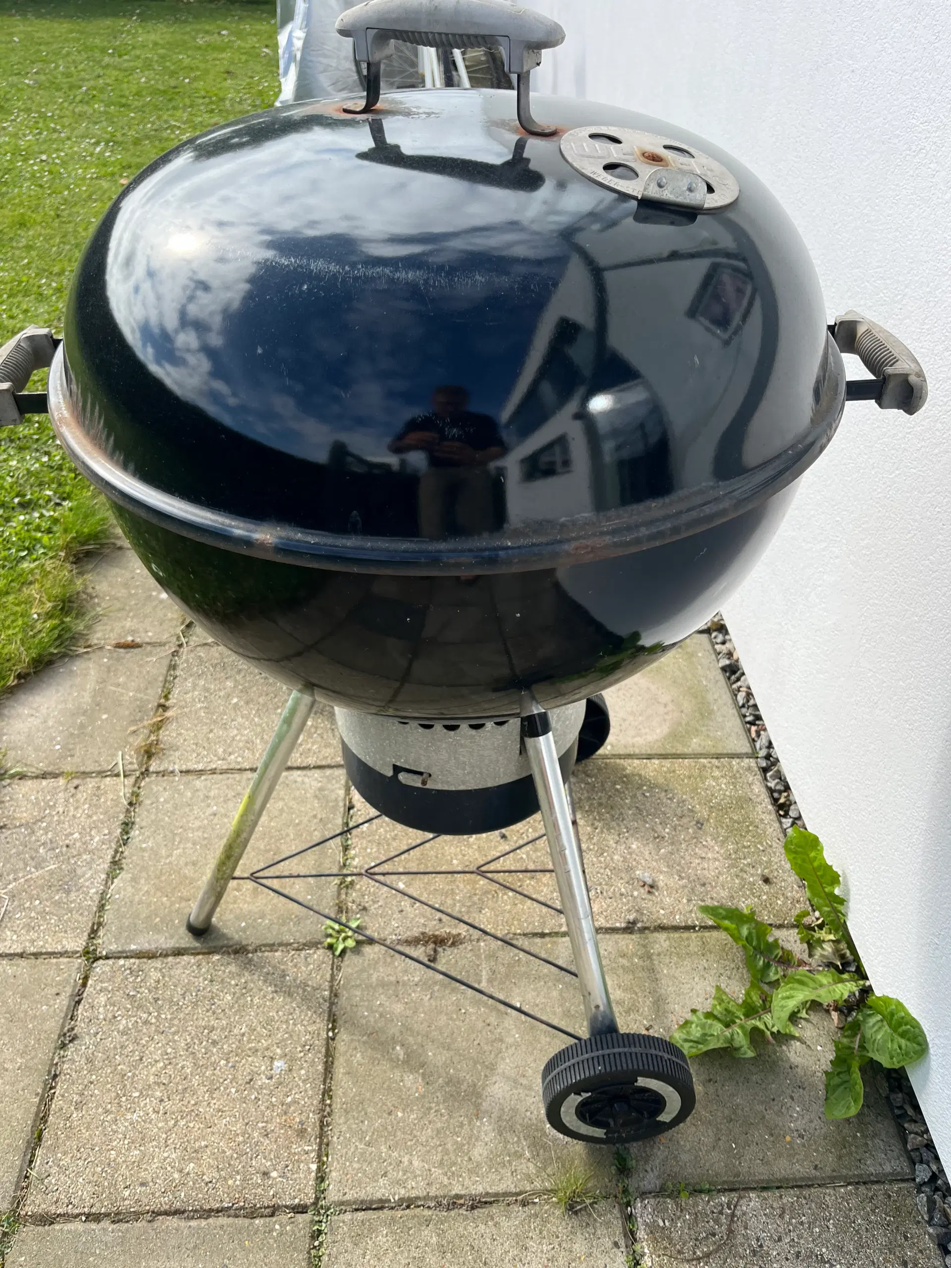 Weber kulgril 57 cm gives væk