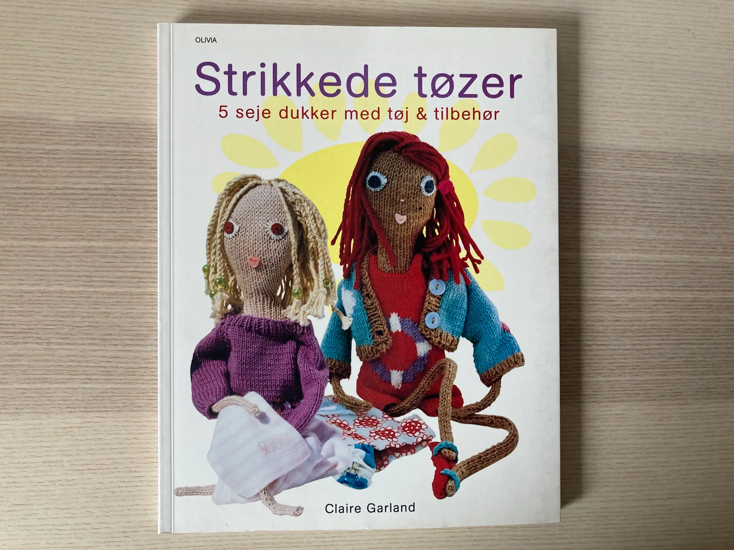 Strikkede tøzer - Claire Garland