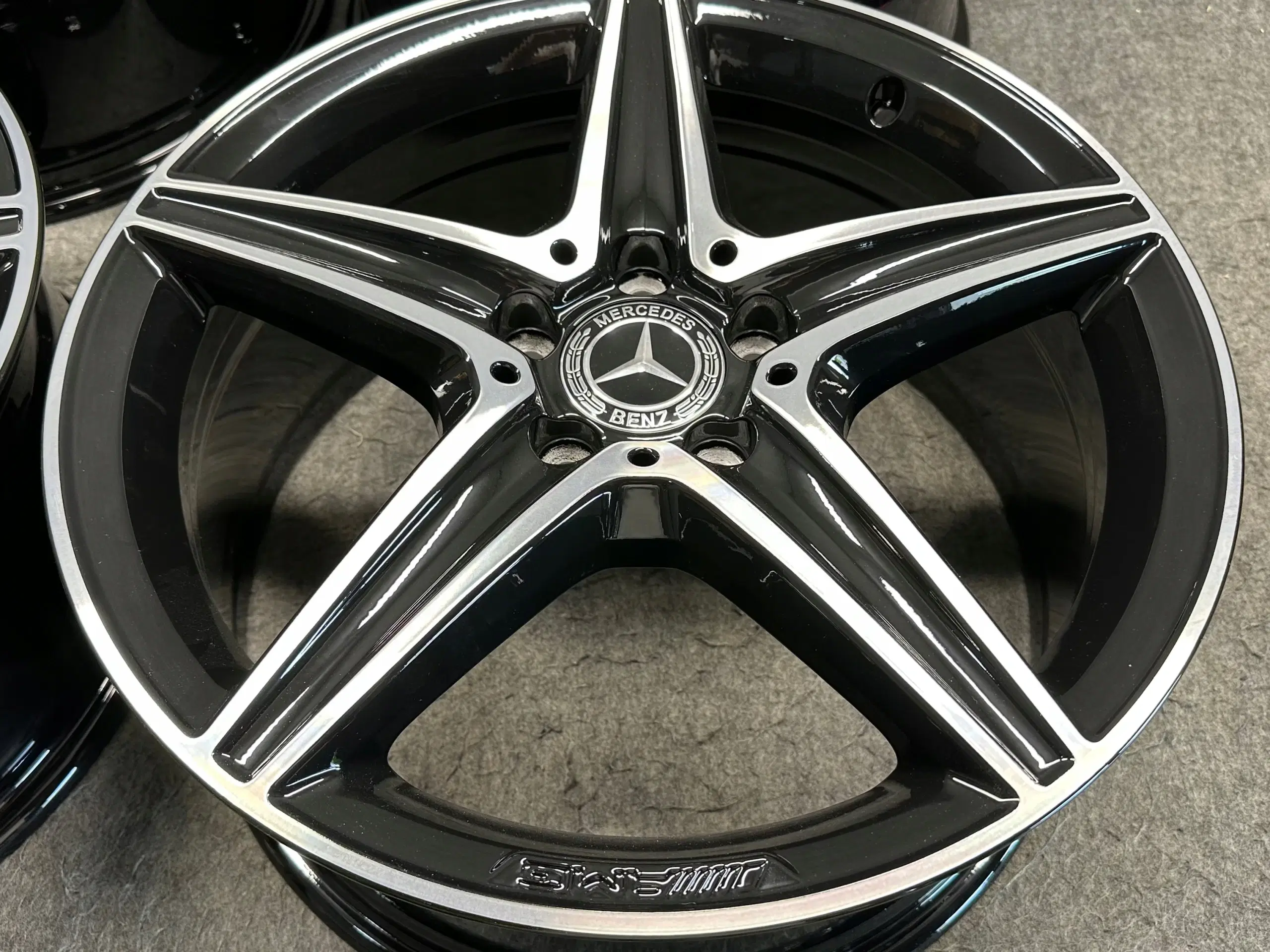 Mercedes OE E-KLASSE W213 80" x 18" 5x112 ET 43