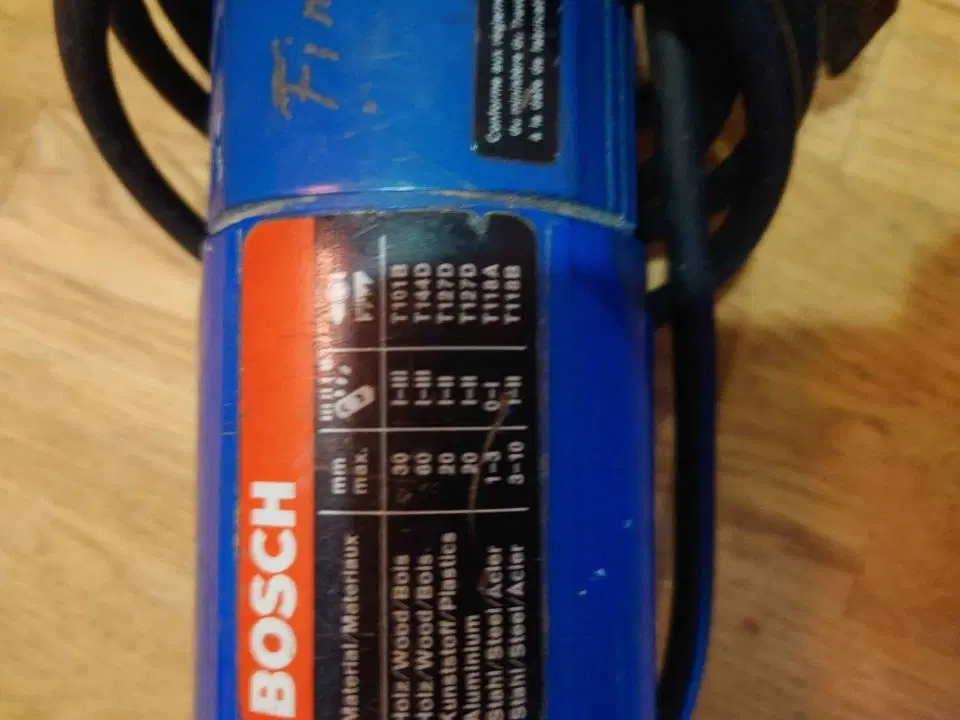 BOSCH stiksav model 15820 520 W