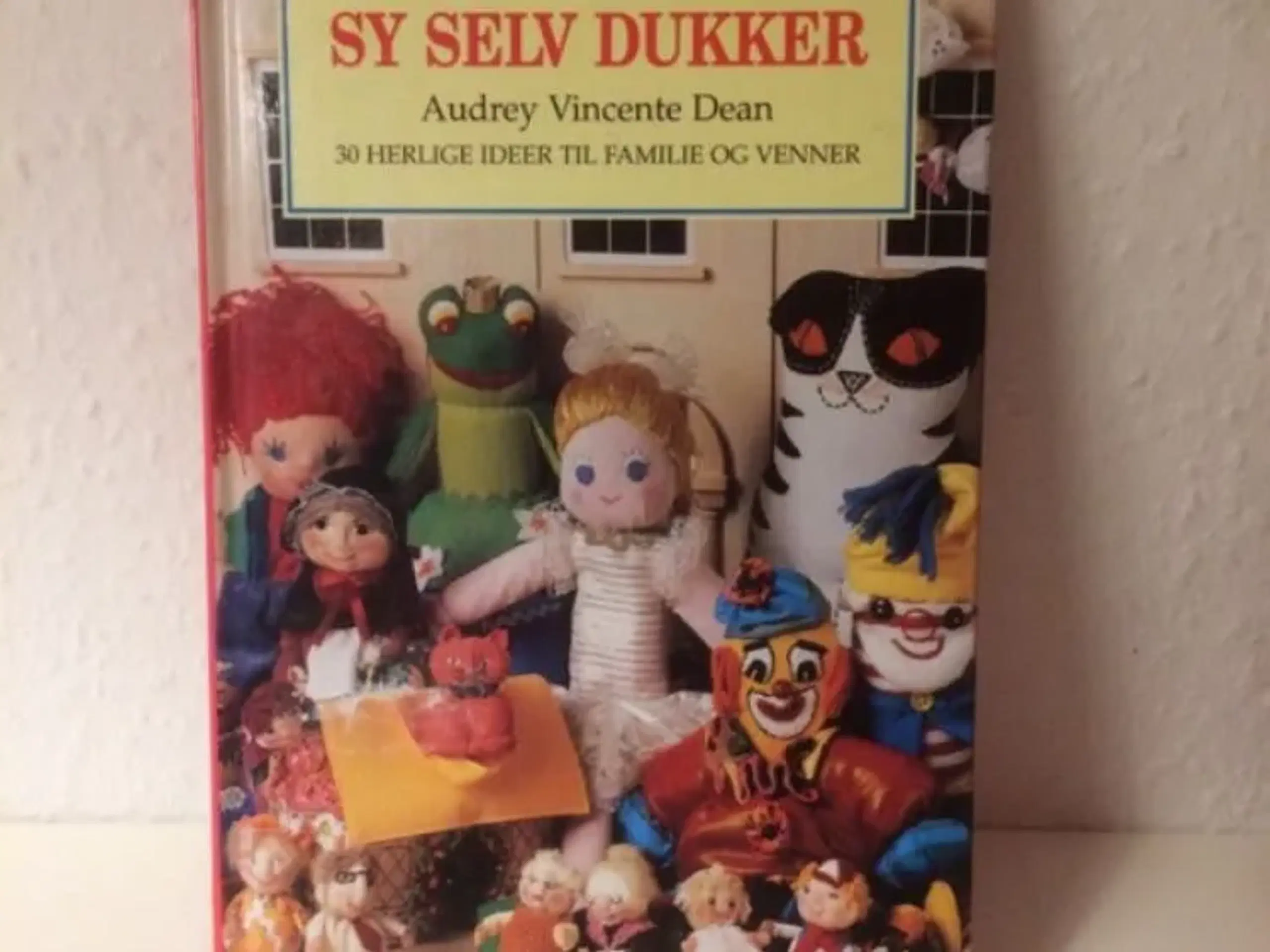 Sy selv dukker håndarbejde