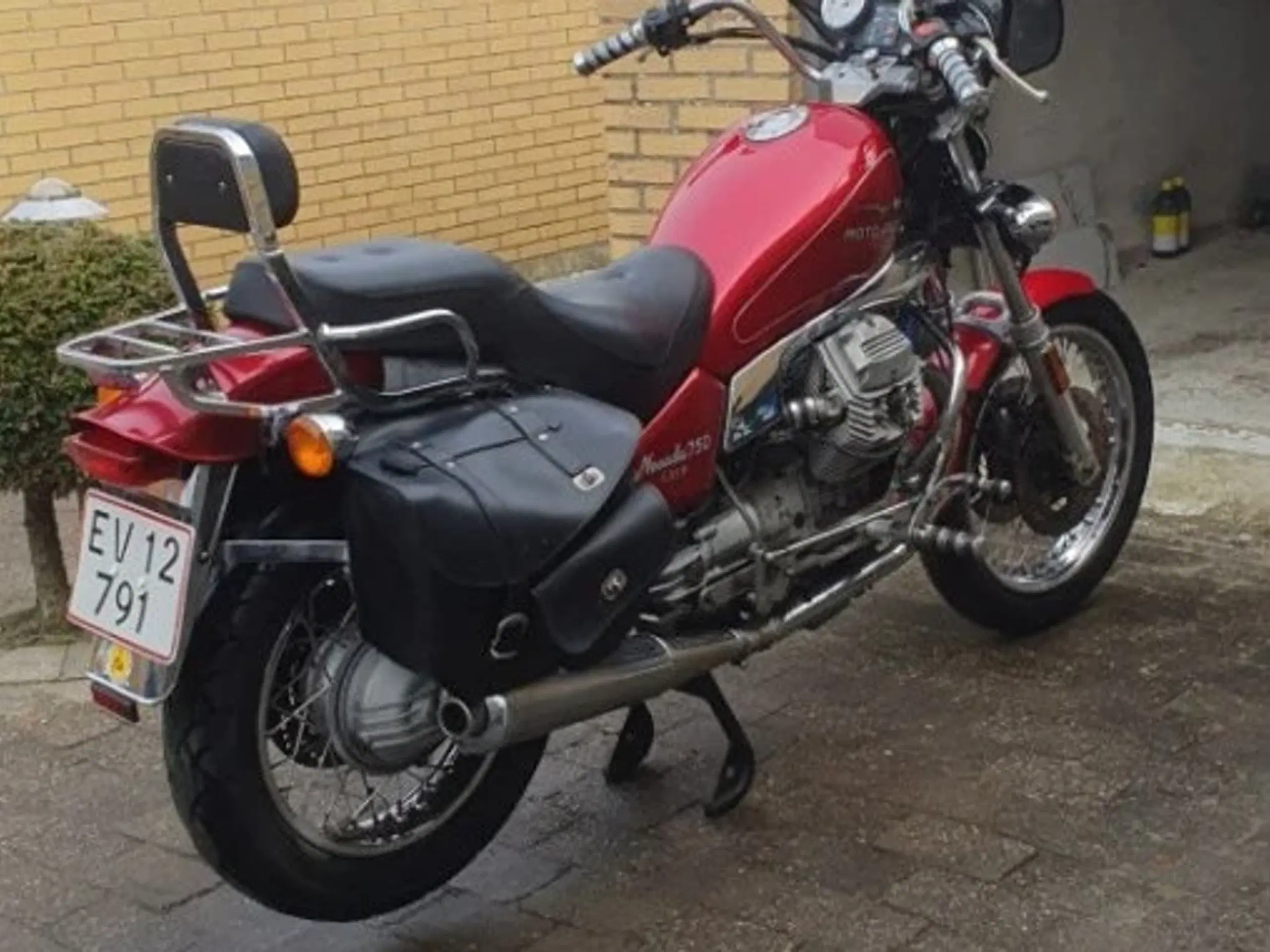 Moto Guzzi Navade 750 Club årgang 2003  kørt 5950