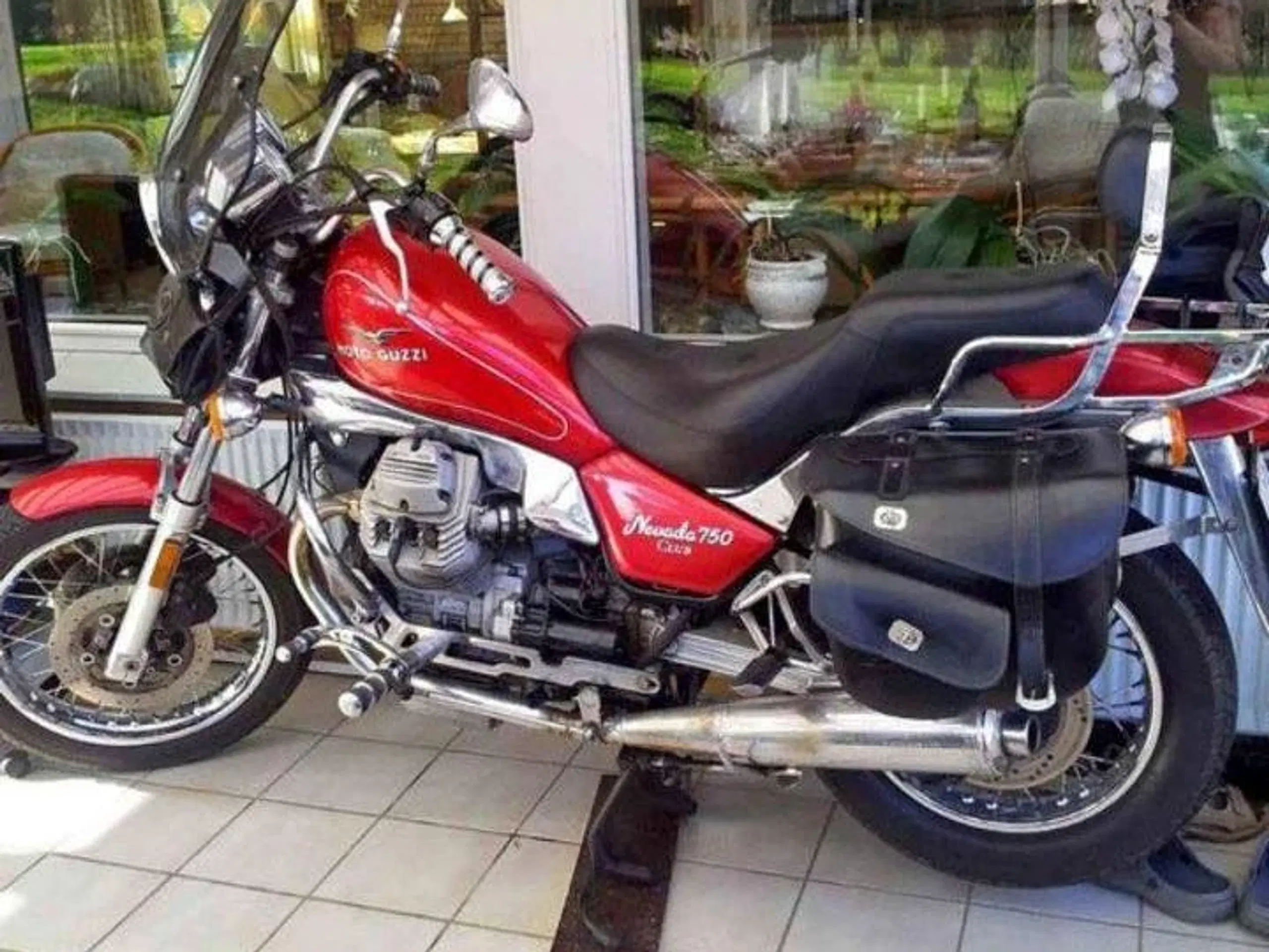 Moto Guzzi Navade 750 Club årgang 2003  kørt 5950