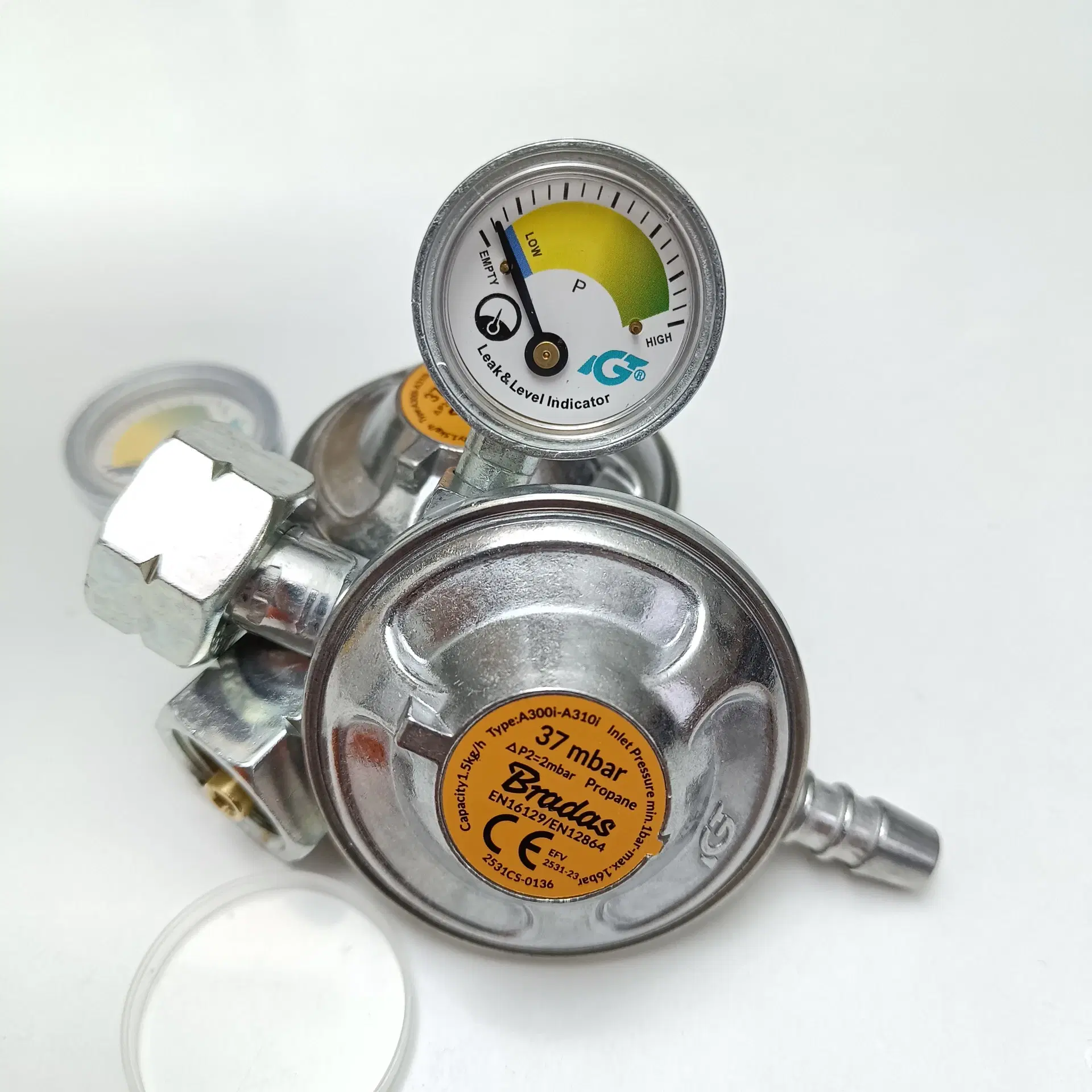 NY! 37mbar Gasregulator + Manometer til Gasflaske