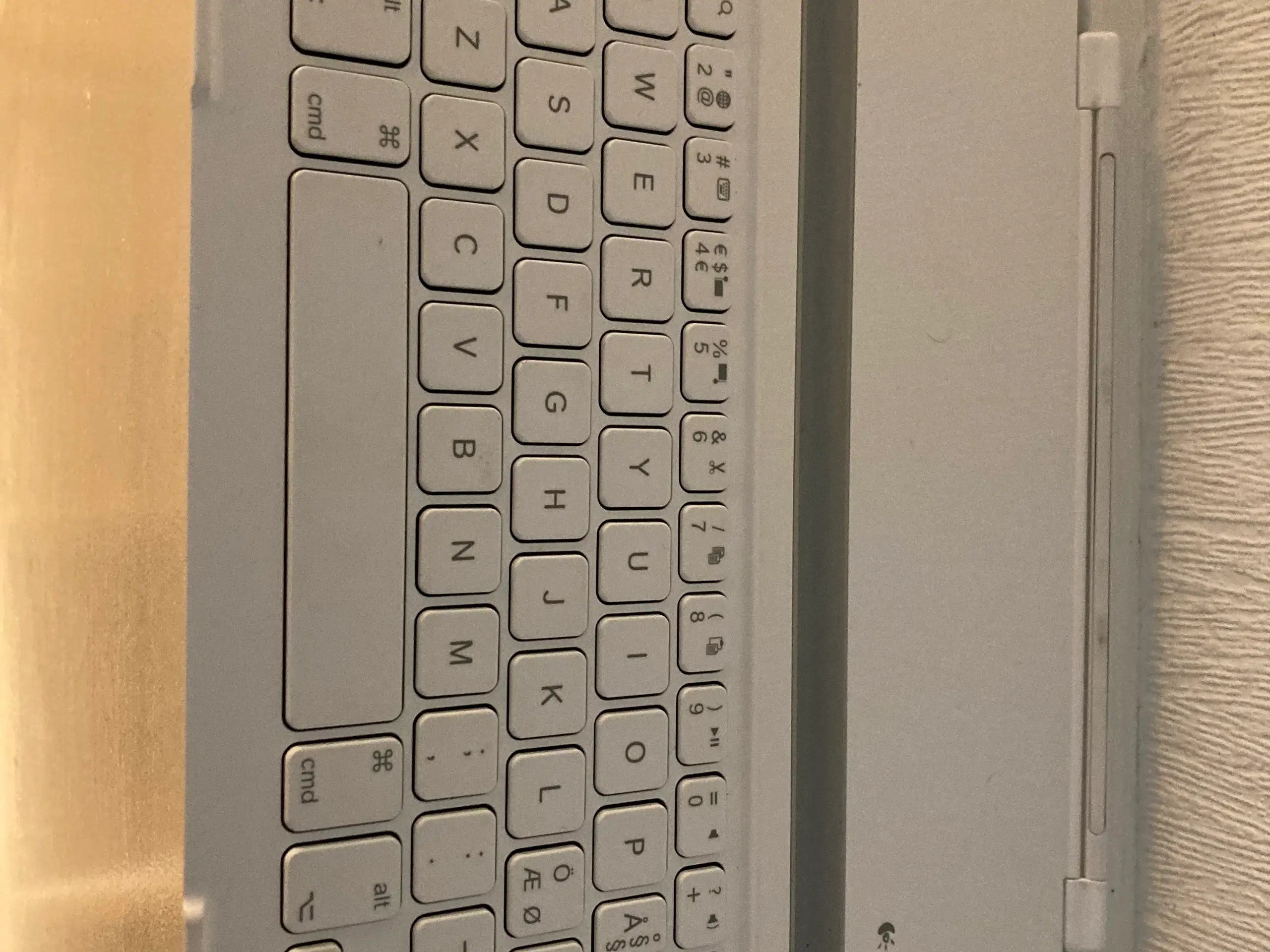 Magnetisk tastatur til Ipad