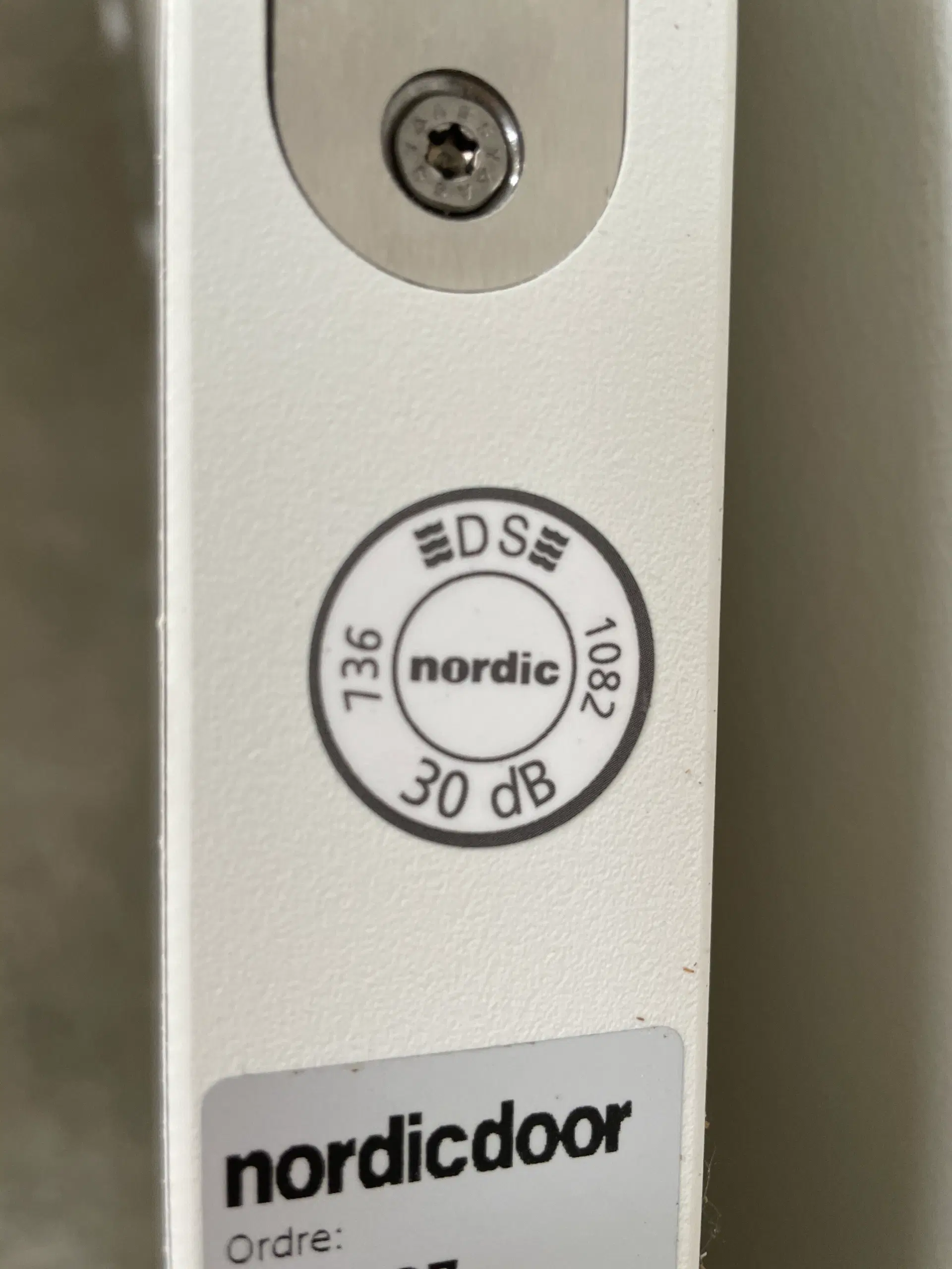 Nordicdoor lyddør db30 724x40x2052mm højrehængt hvid