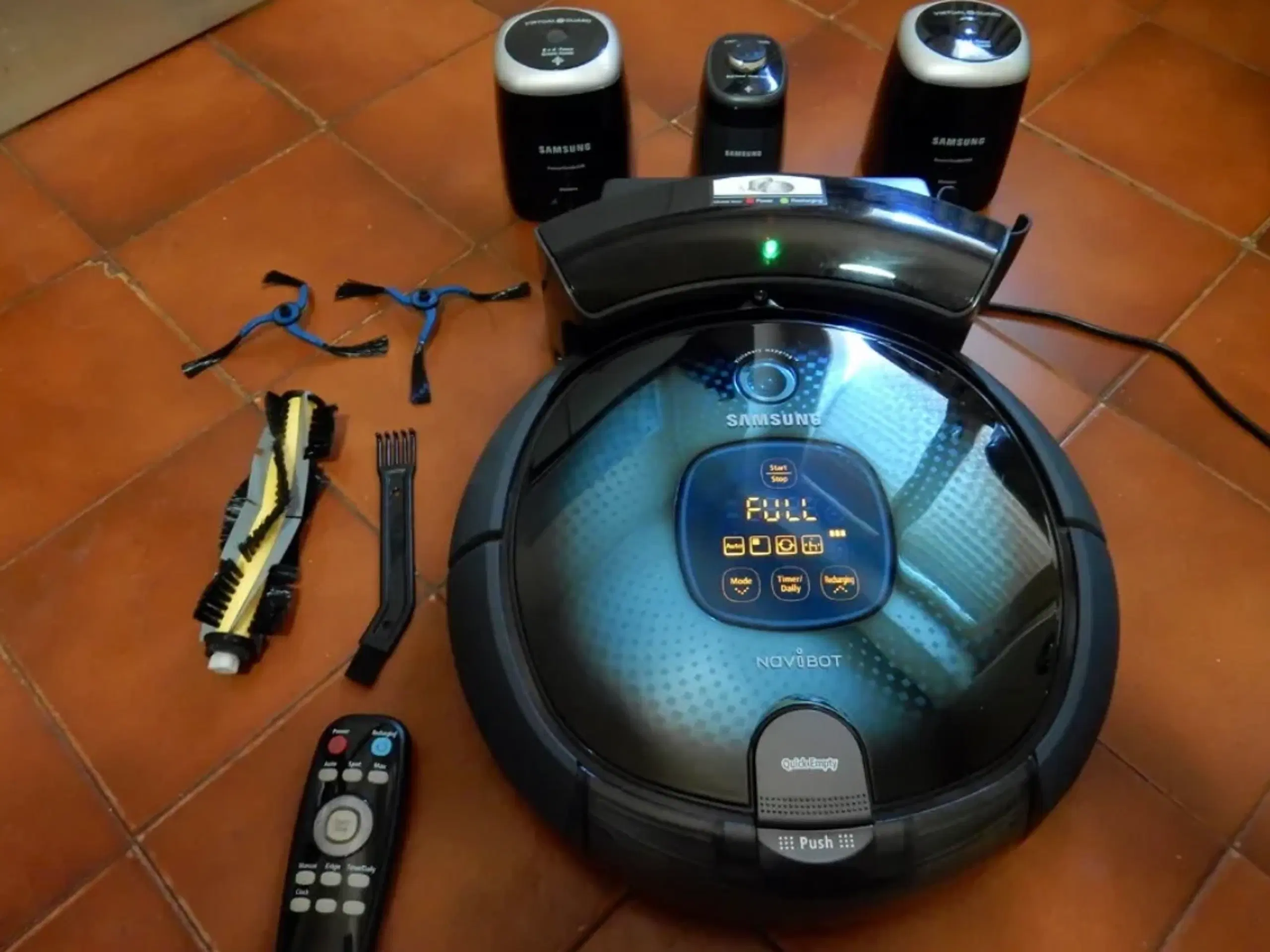 Samsung Navibot SR8855 Robot Vacuum Cleaner